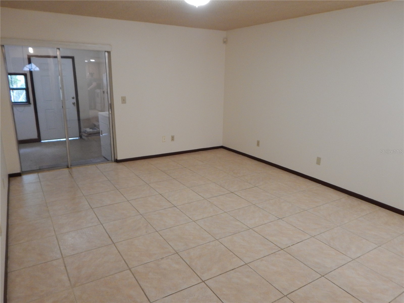 2505 Coral Avenue Kissimmee FL 34741 O6369113 image3