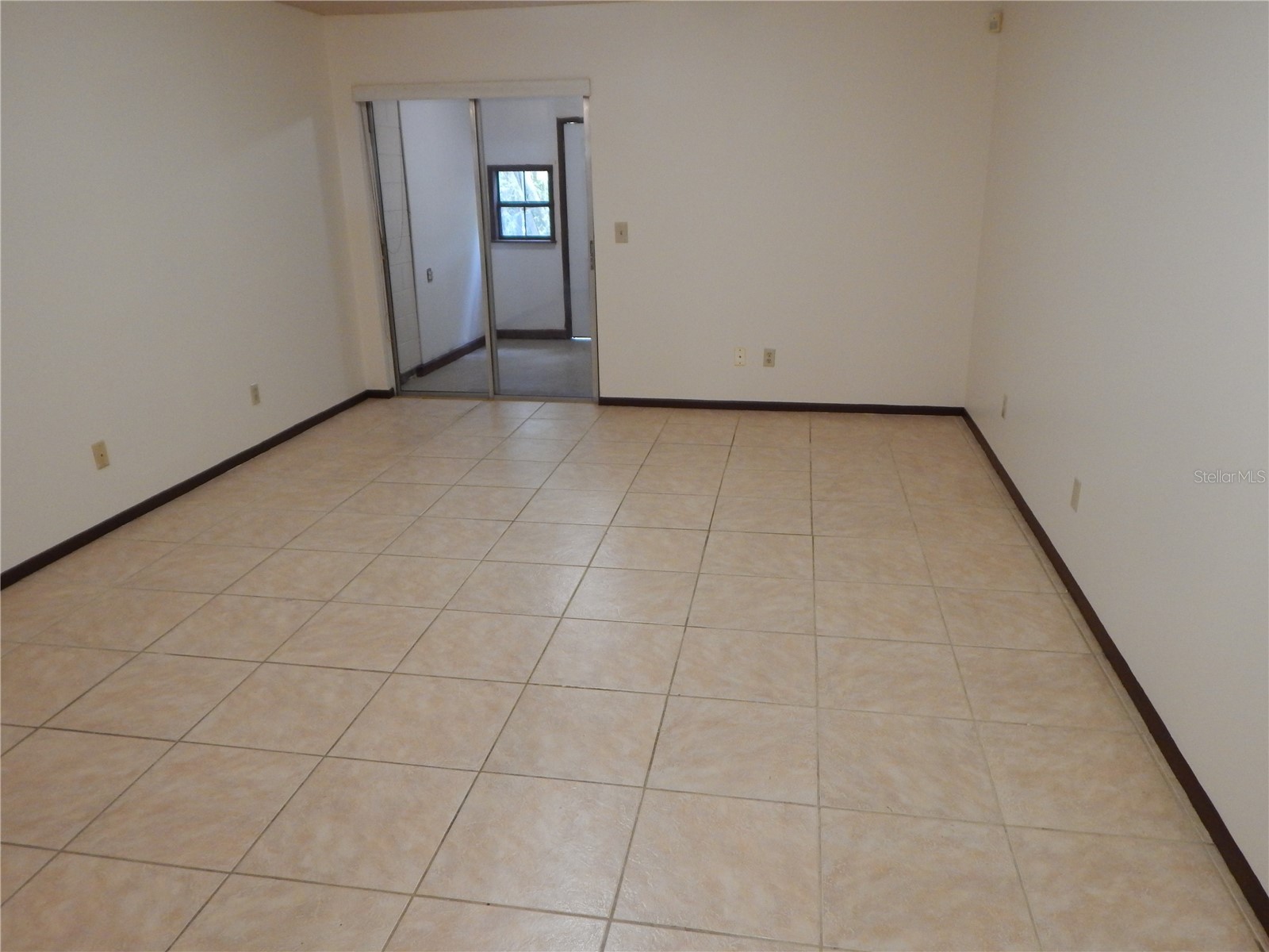 2505 Coral Avenue Kissimmee FL 34741 O6369113 image4
