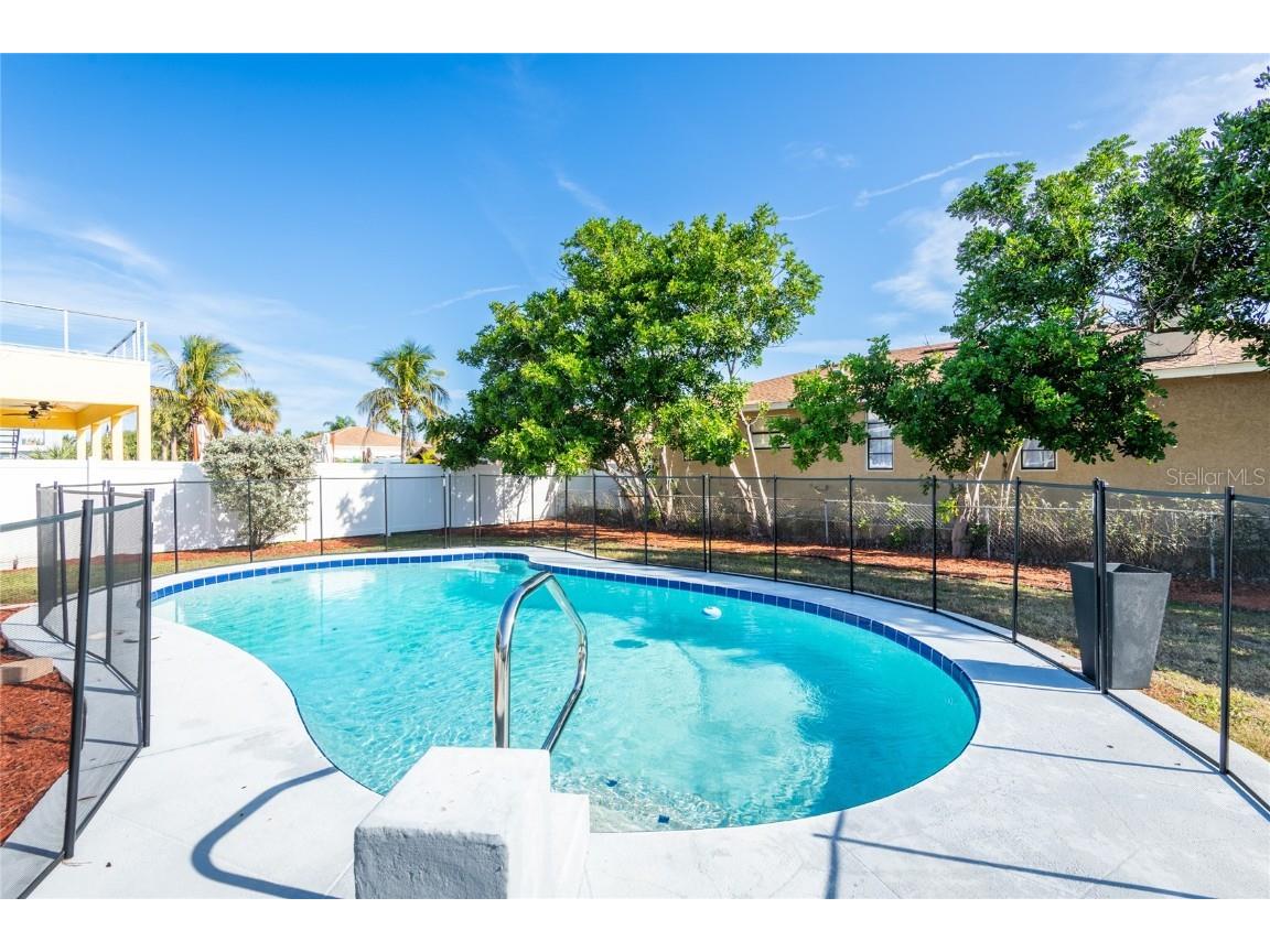 2505 Gulf Boulevard Belleair Beach FL 33786 - GULF OF MEXICO TB8458191 image25