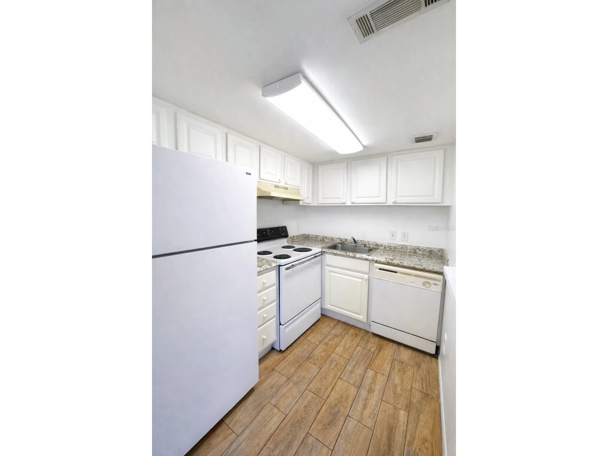 2505 N Alafaya Trail #8 Orlando FL 32826 O6391821 image5