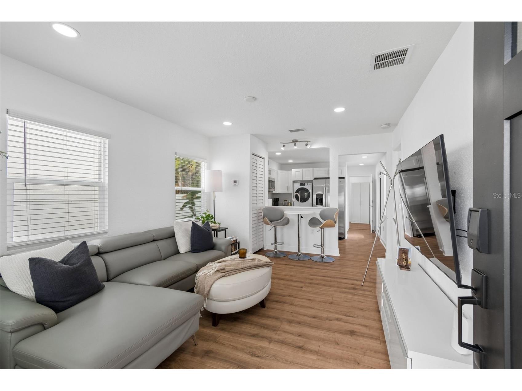 2505 W North B Street Tampa FL 33609 TB8515313 image29