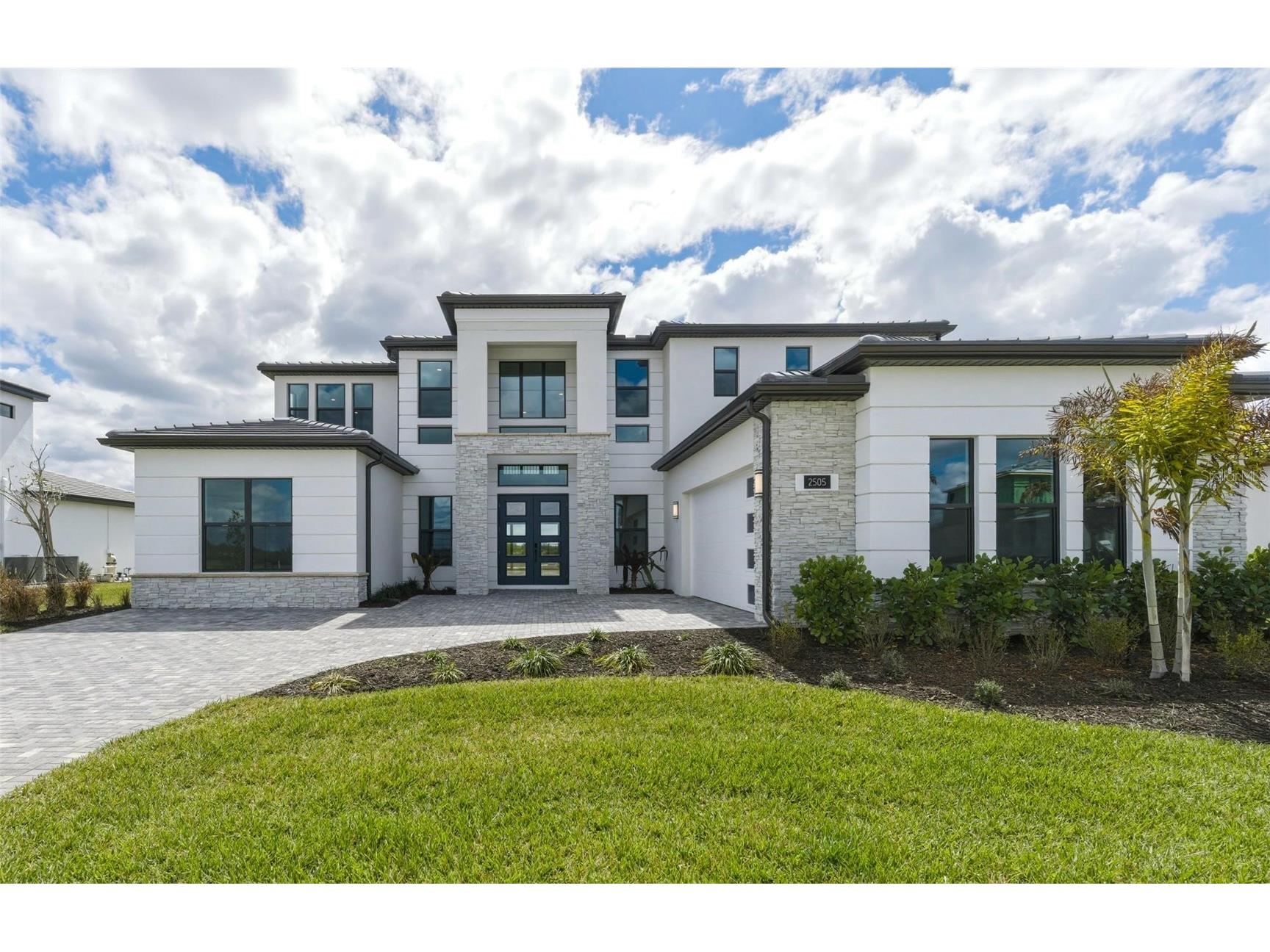 2505 Waterfront Circle Sarasota FL 34240 A4684862 image1