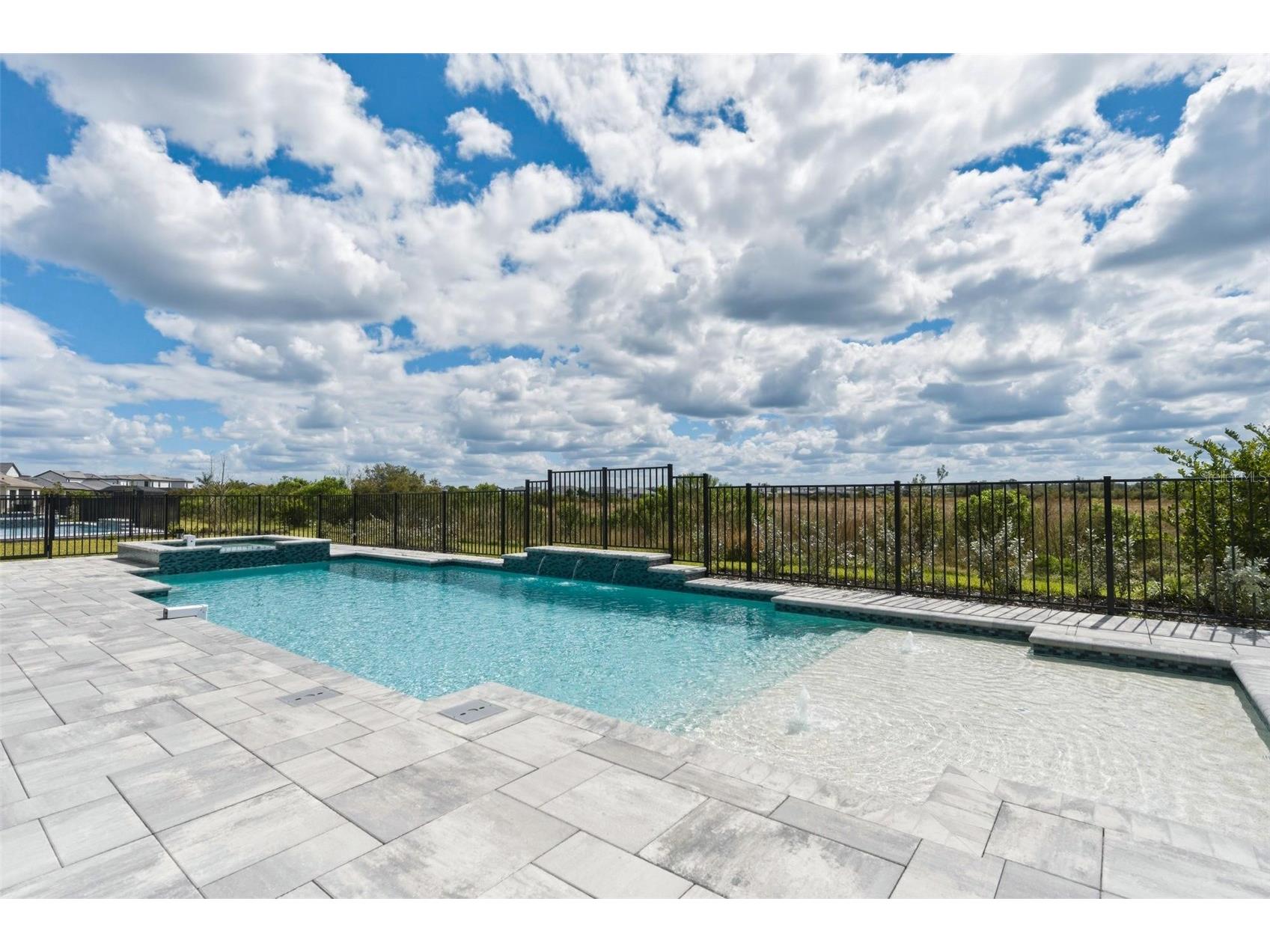 2505 Waterfront Circle Sarasota FL 34240 A4684862 image15