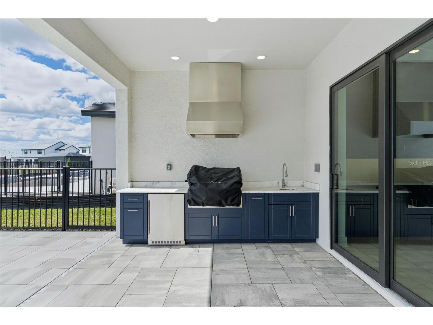 2505 Waterfront Circle Sarasota FL 34240 A4684862 image17