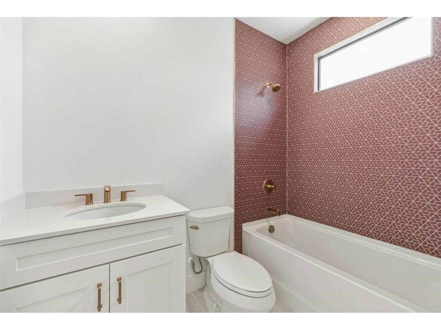 2505 Waterfront Circle Sarasota FL 34240 A4684862 image48
