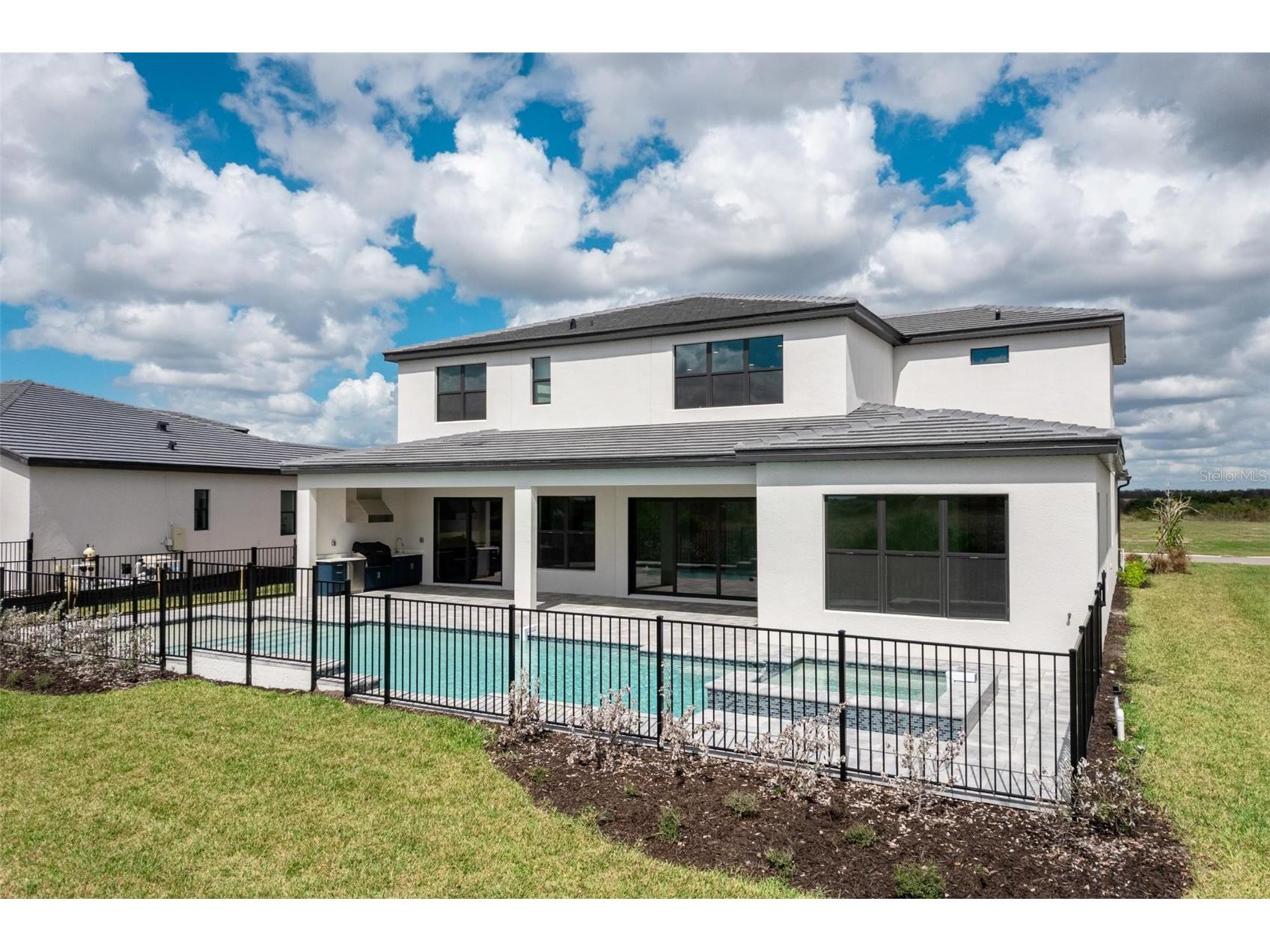 2505 Waterfront Circle Sarasota FL 34240 A4684862 image56