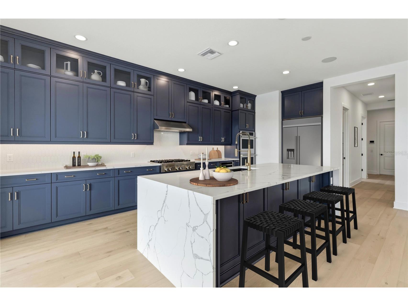 2505 Waterfront Circle Sarasota FL 34240 A4684862 image6
