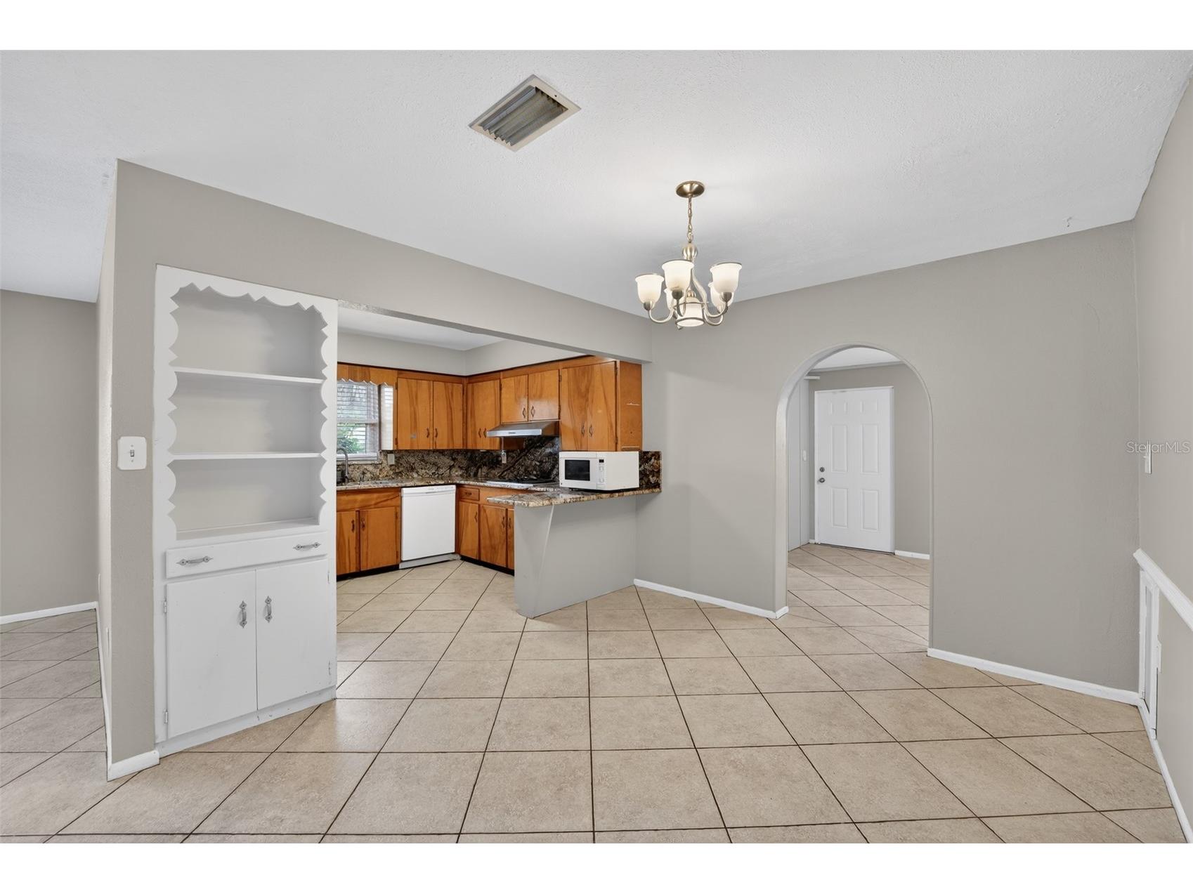 2505 Wood Street Sarasota FL 34237 A4696166 image14