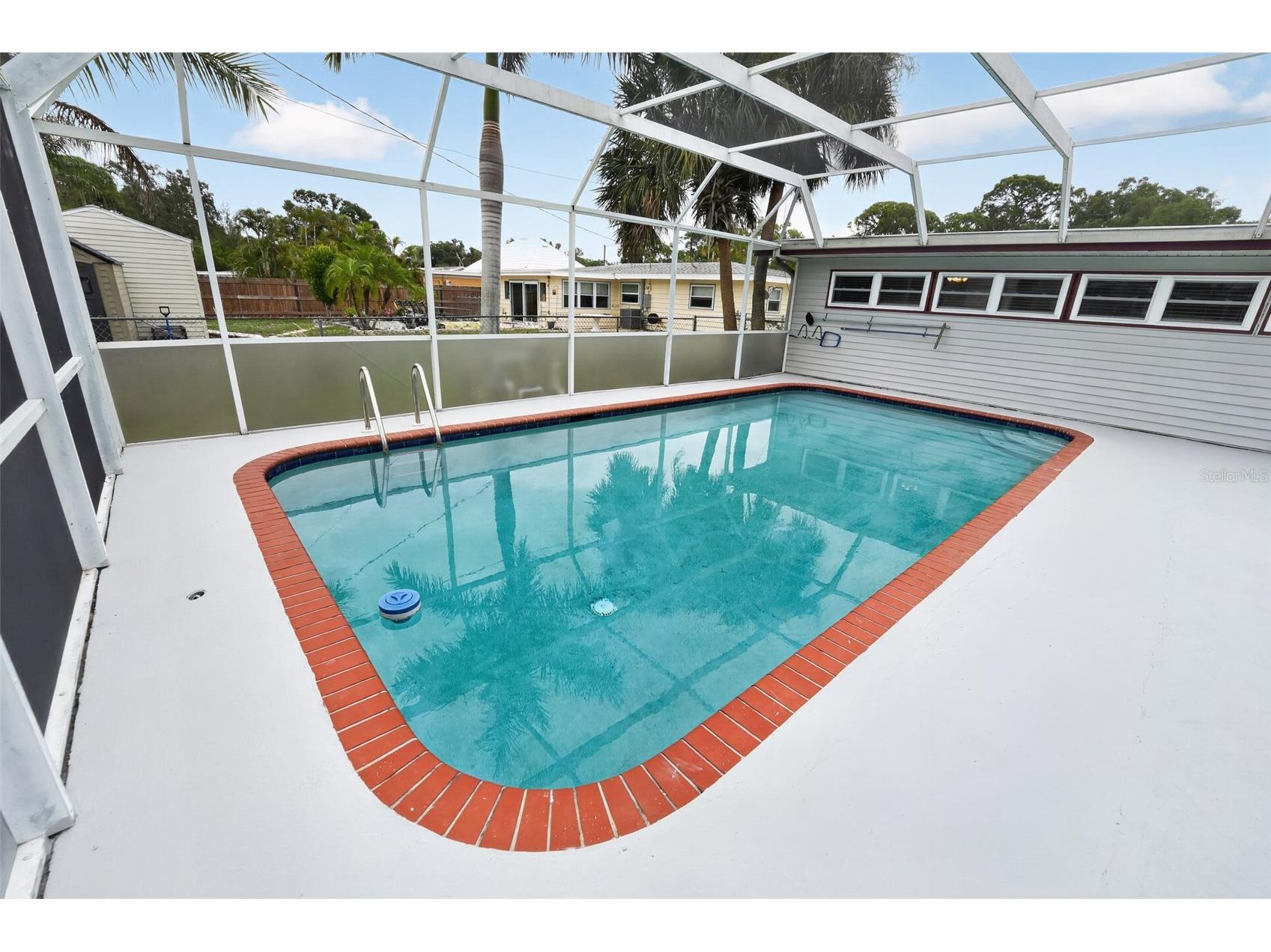 2505 Wood Street Sarasota FL 34237 A4696166 image24