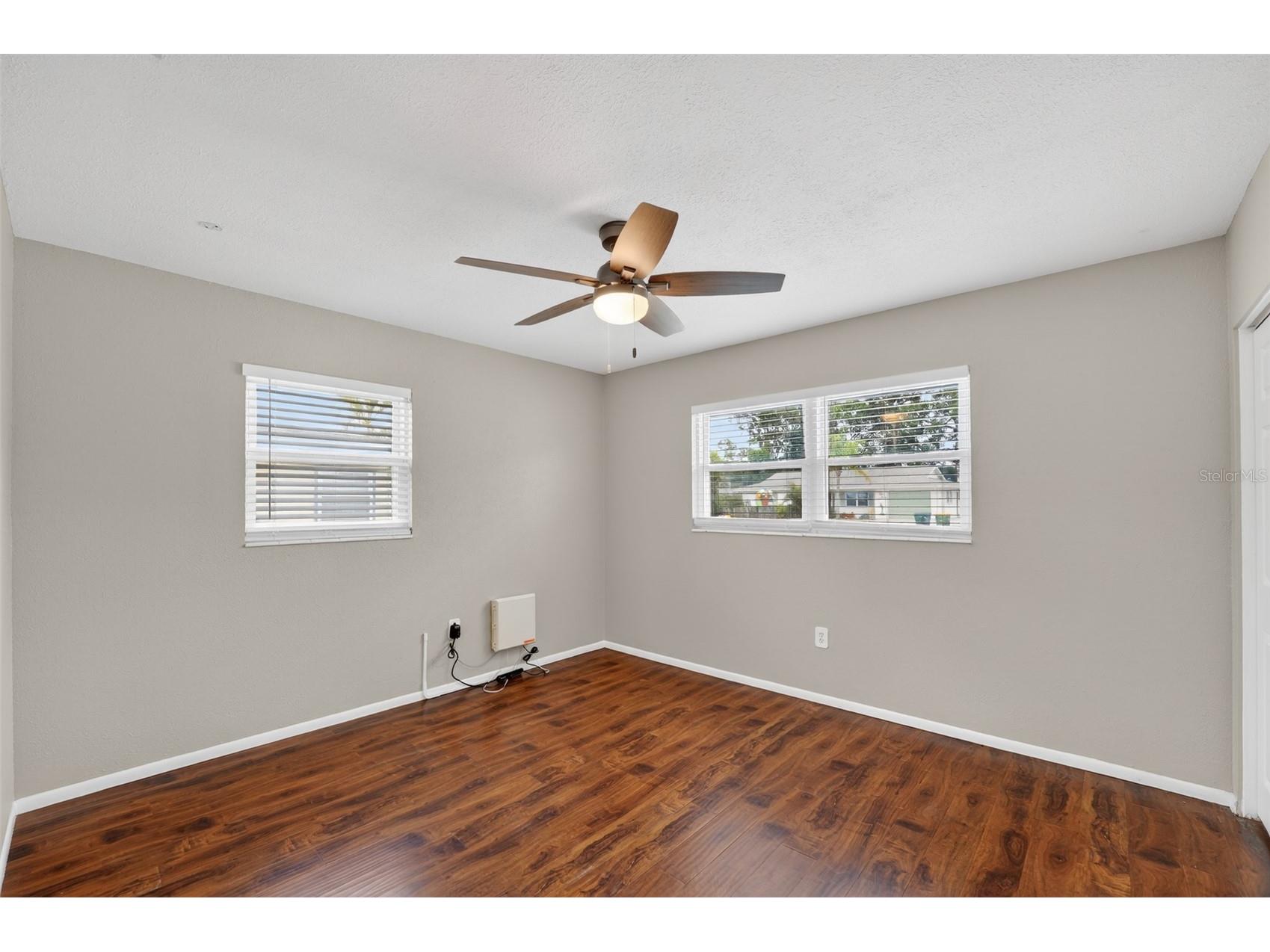 2505 Wood Street Sarasota FL 34237 A4696166 image28