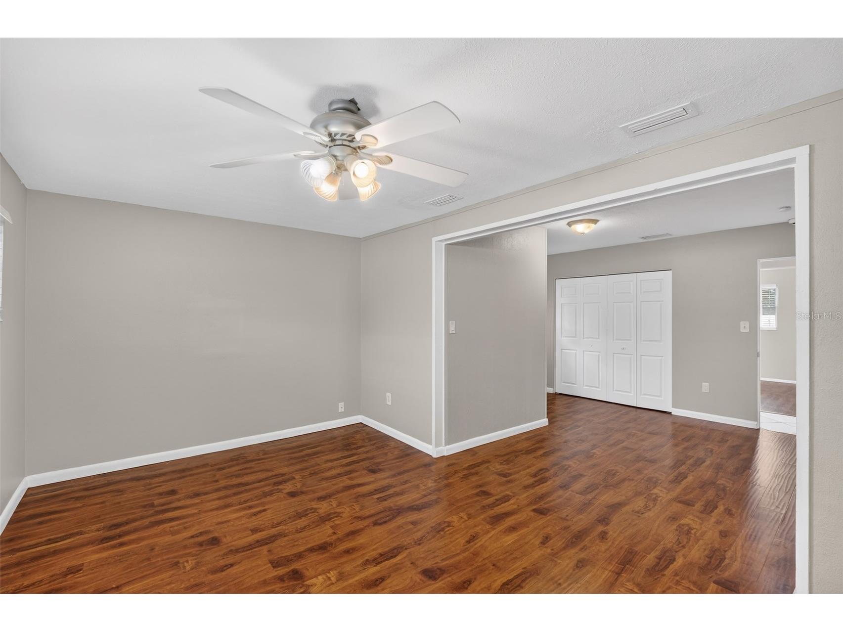 2505 Wood Street Sarasota FL 34237 A4696166 image30