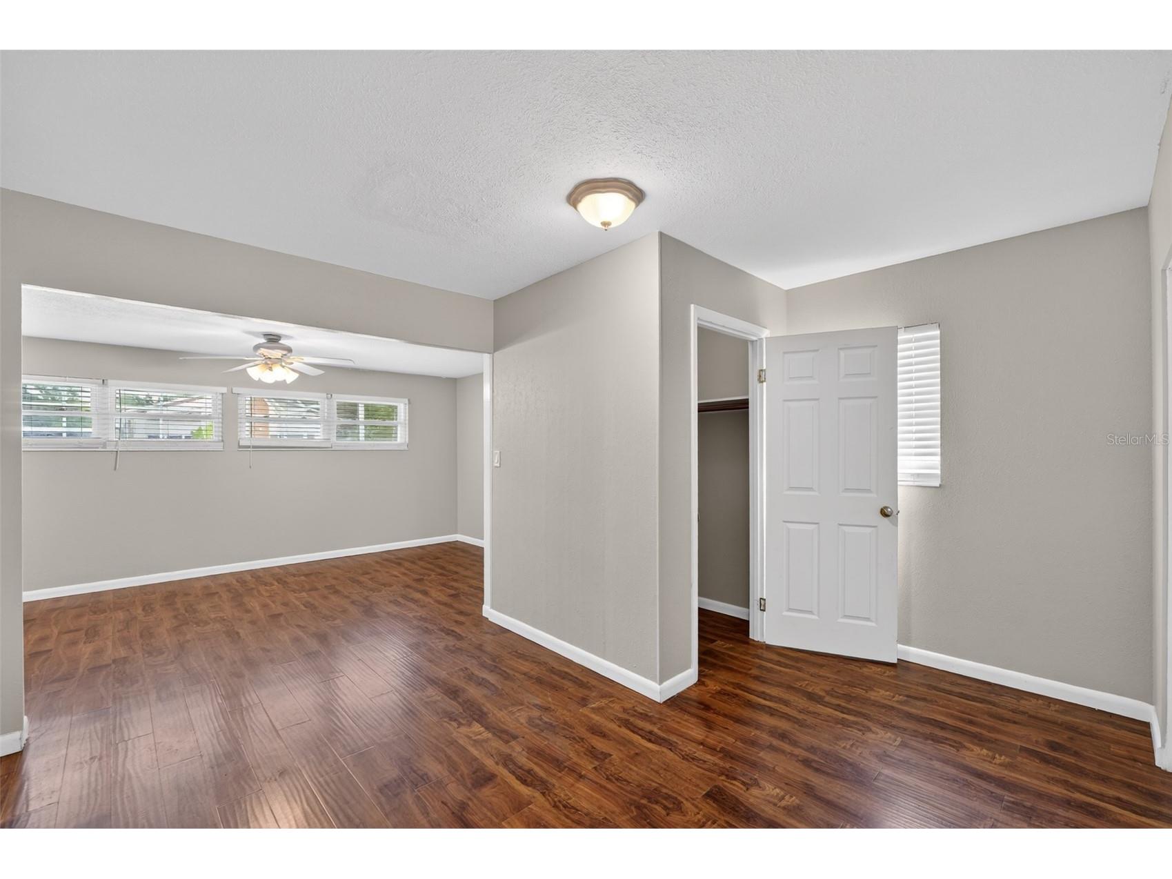 2505 Wood Street Sarasota FL 34237 A4696166 image38