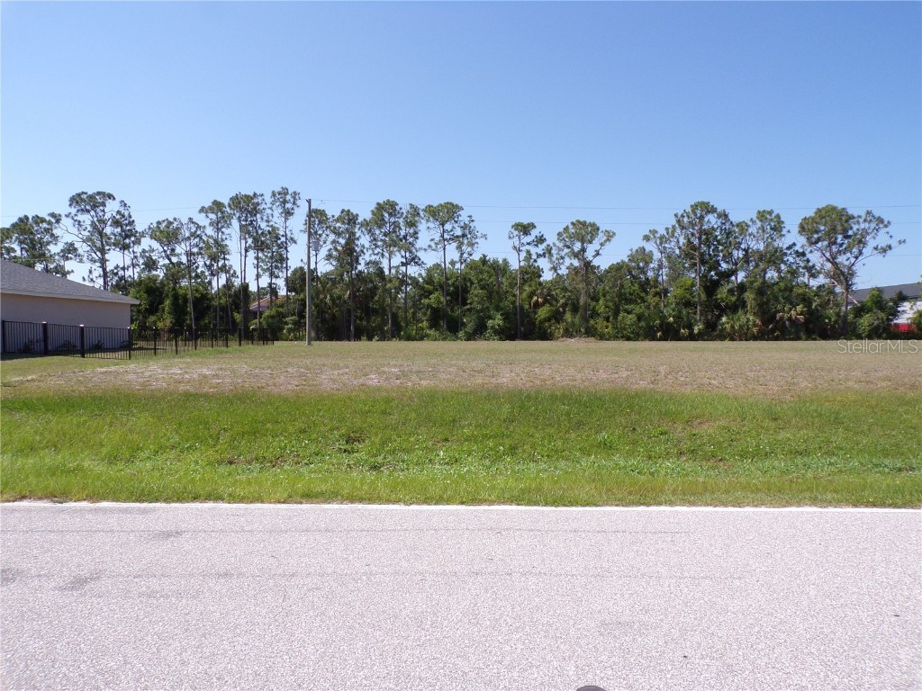 25051 Doredo Drive Punta Gorda FL 33955 C7493408 image1