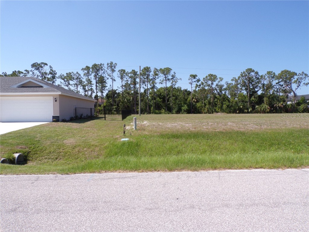 25051 Doredo Drive Punta Gorda FL 33955 C7493408 image4