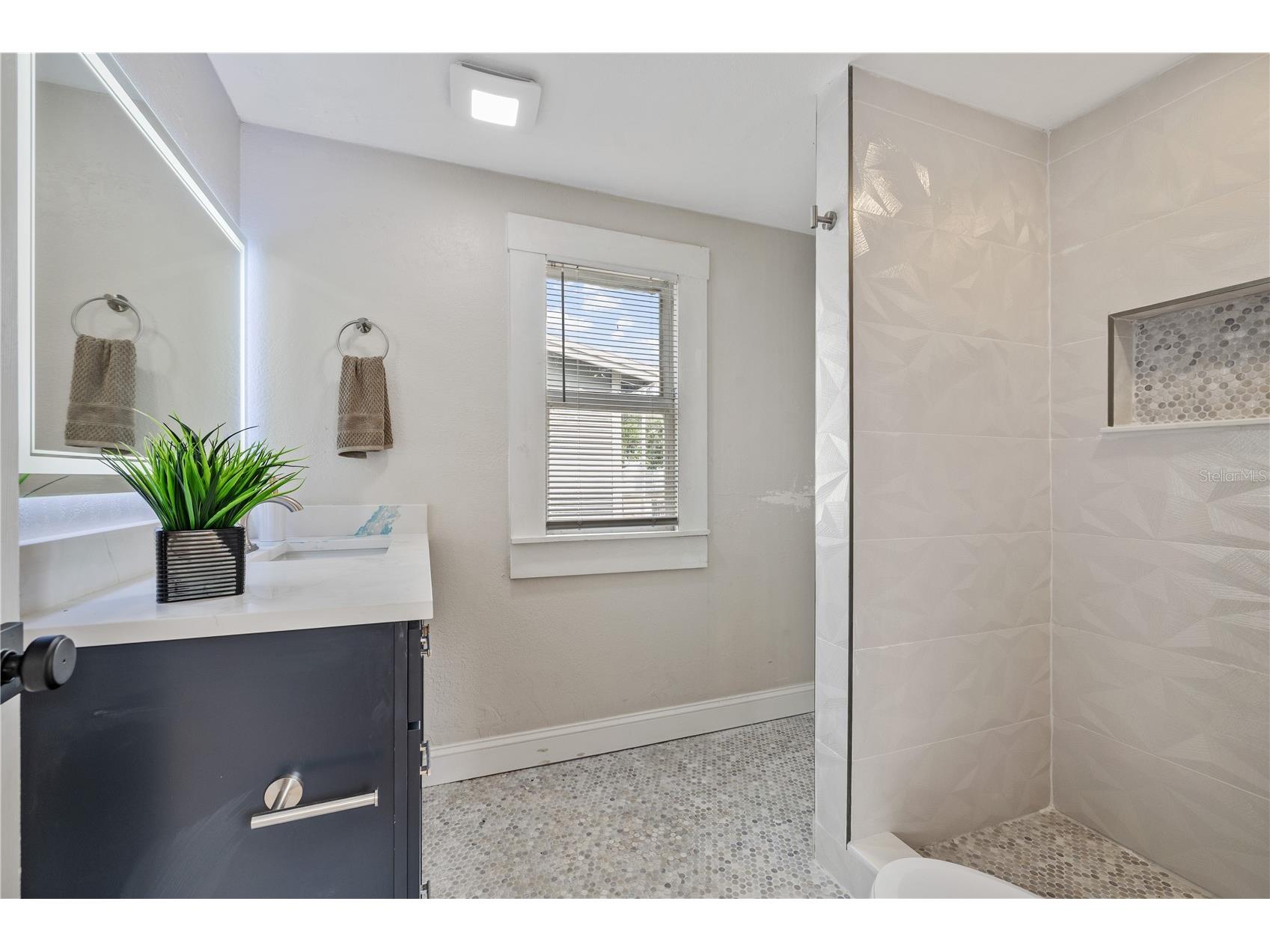 2506 1/2 E Columbus Drive Tampa FL 33605 TB8515075 image19