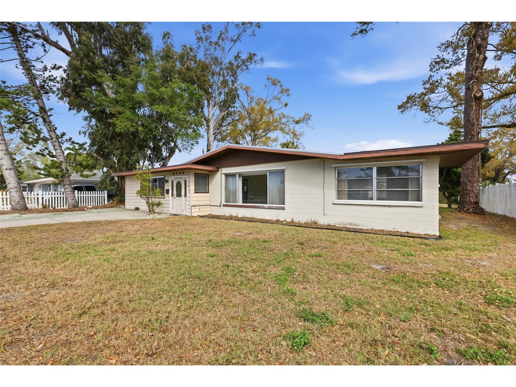 2506 21st Avenue W Bradenton FL 34205 A4684729 image1