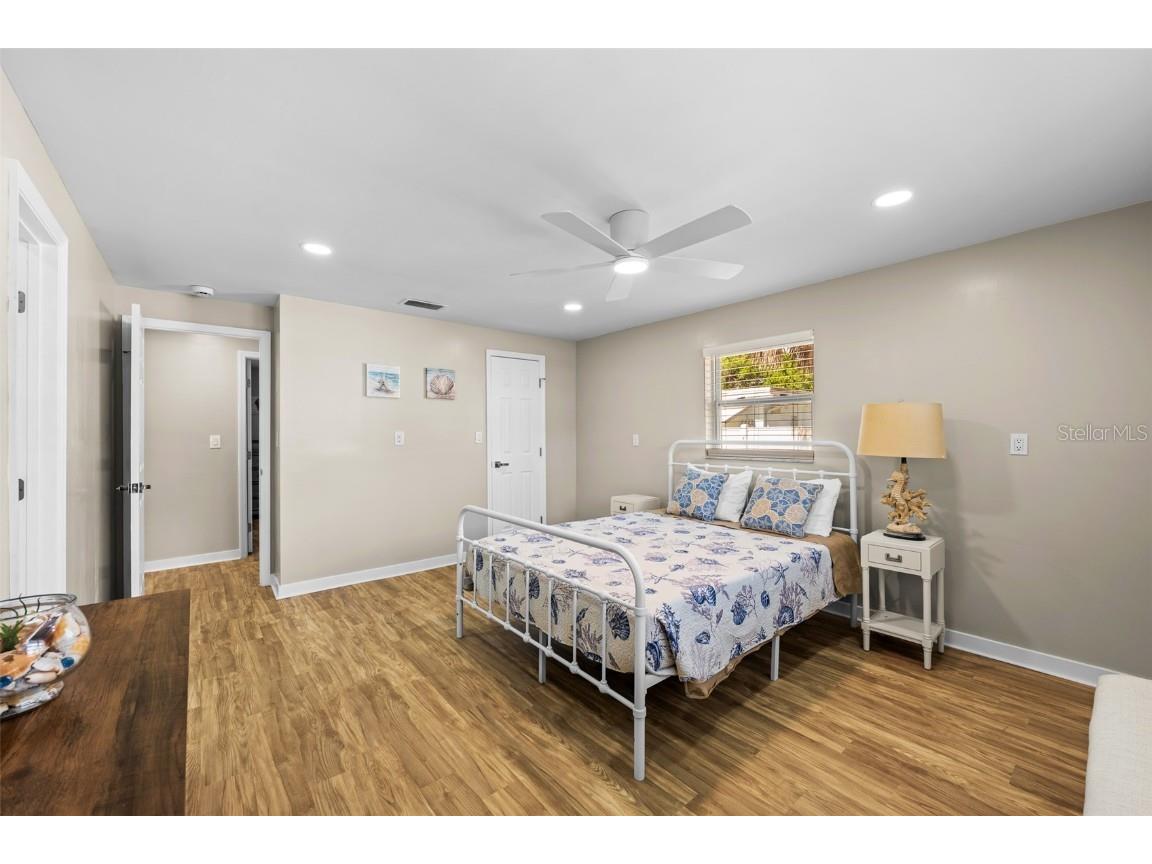 2506 Bay Boulevard Indian Rocks Beach FL 33785 TB8447660 image13