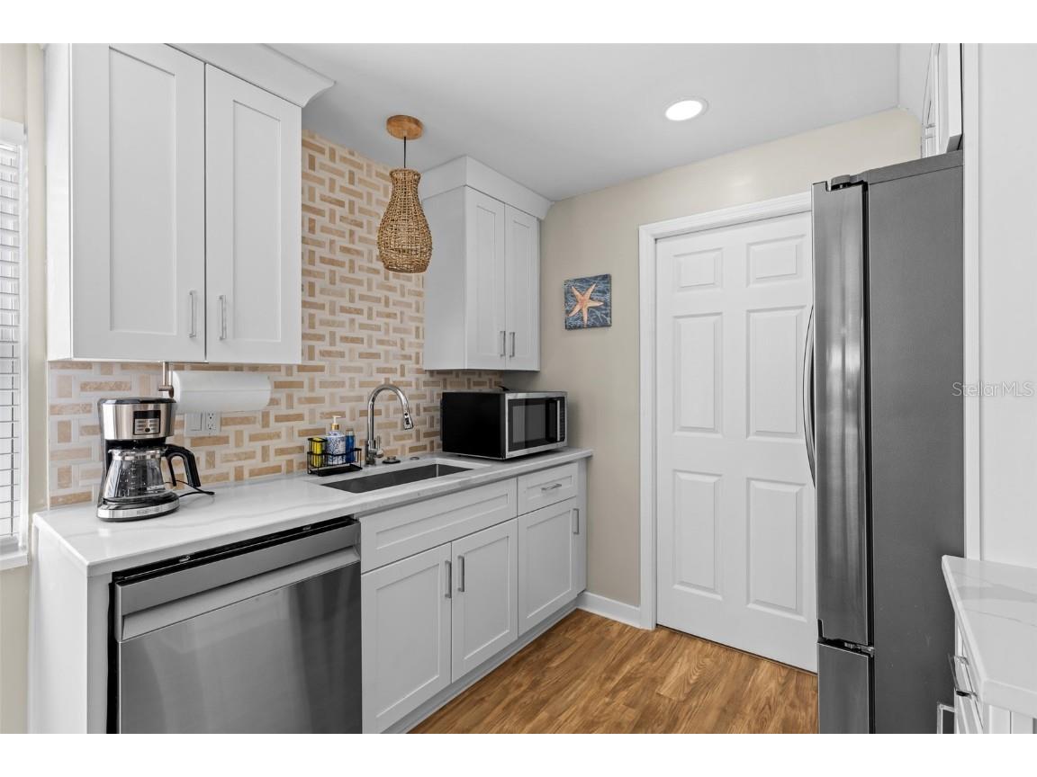 2506 Bay Boulevard Indian Rocks Beach FL 33785 TB8447660 image7