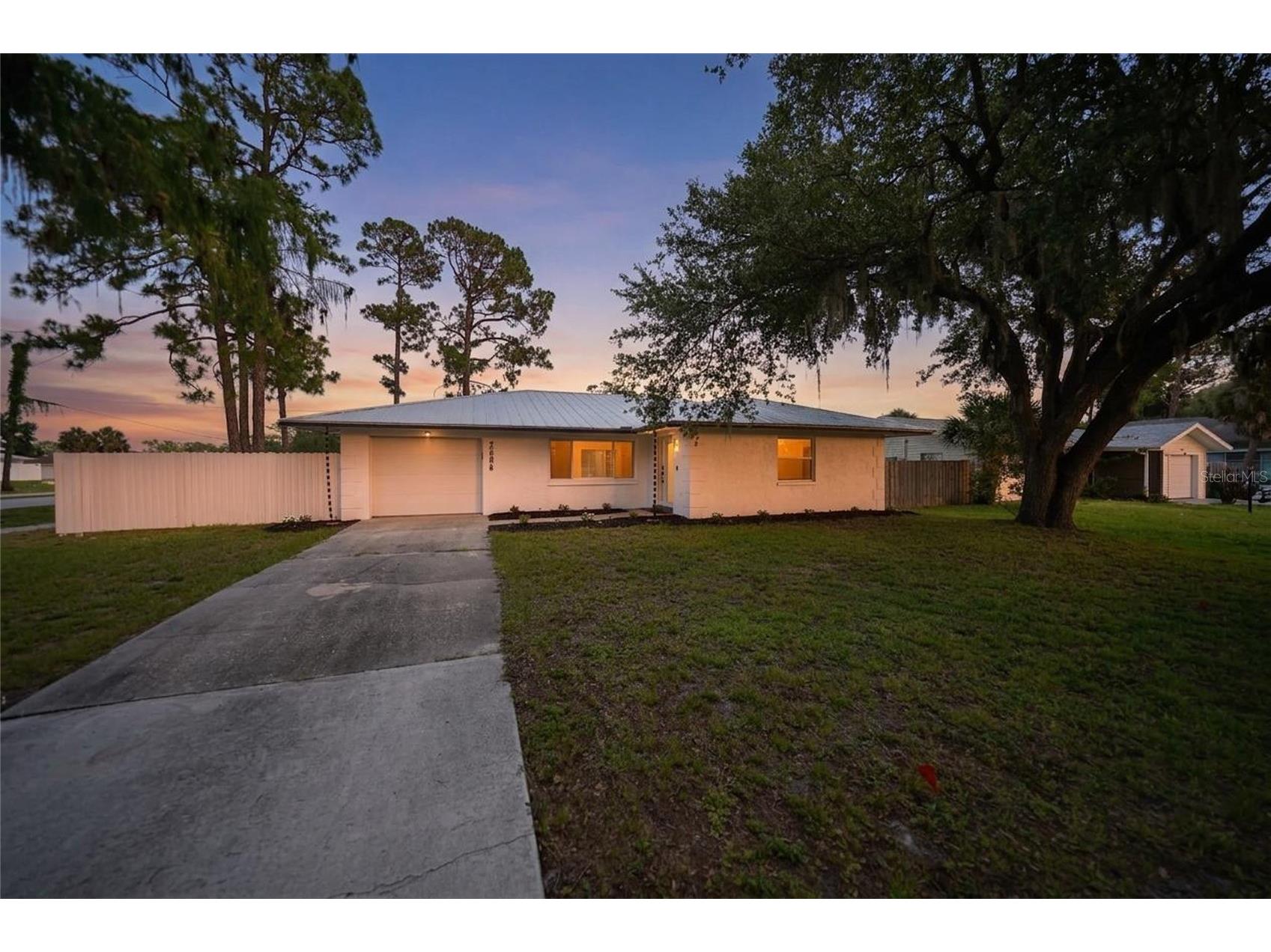 2506 Lakeshore Circle Port Charlotte FL 33952 D6147949 image1