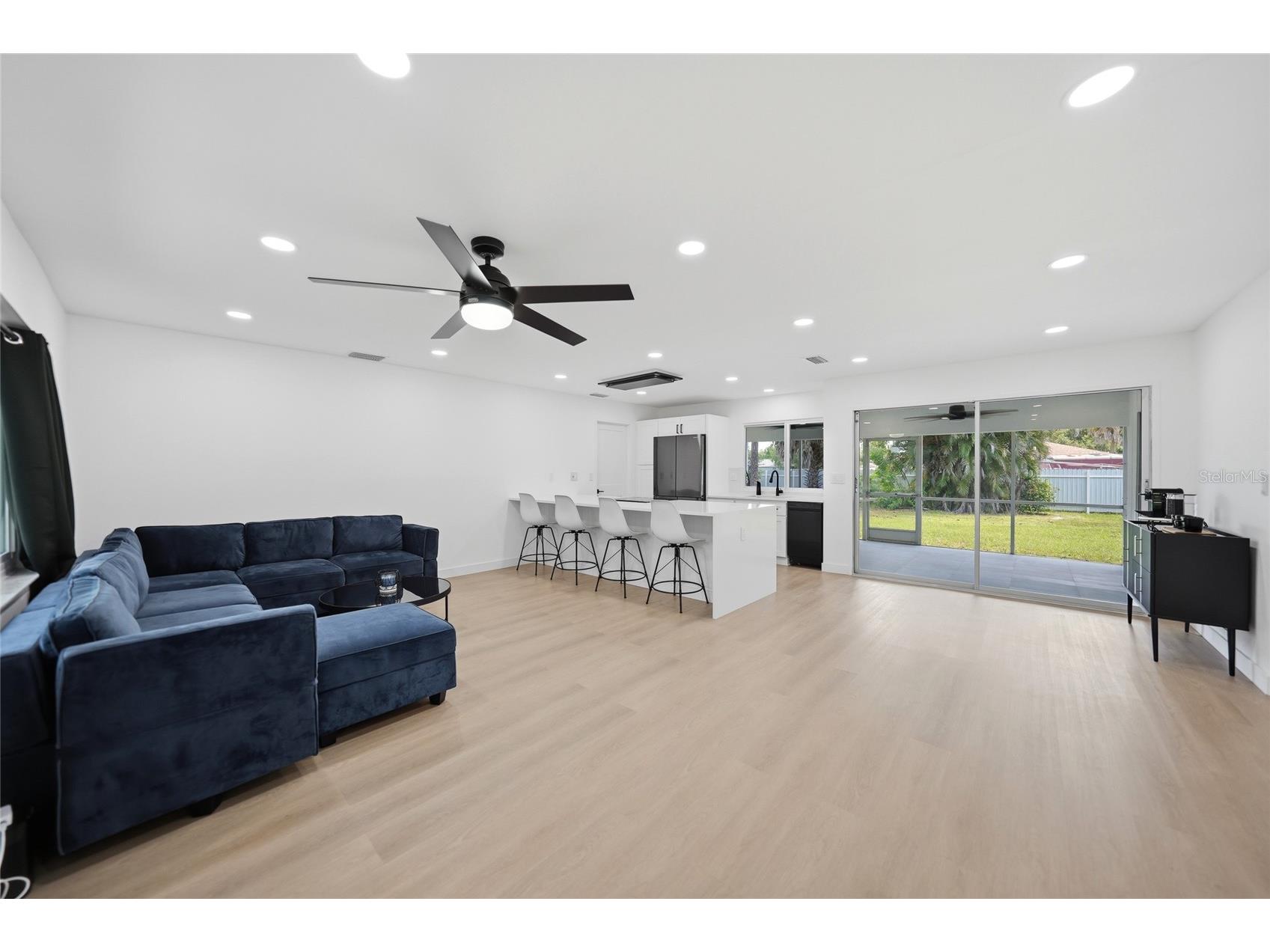 2506 Lakeshore Circle Port Charlotte FL 33952 D6147949 image2