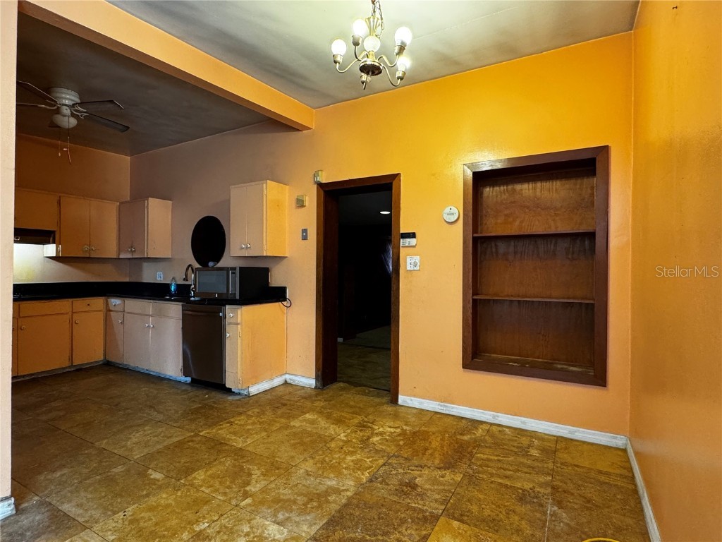 2506 Martinwood Drive Orlando FL 32808 O6351205 image11