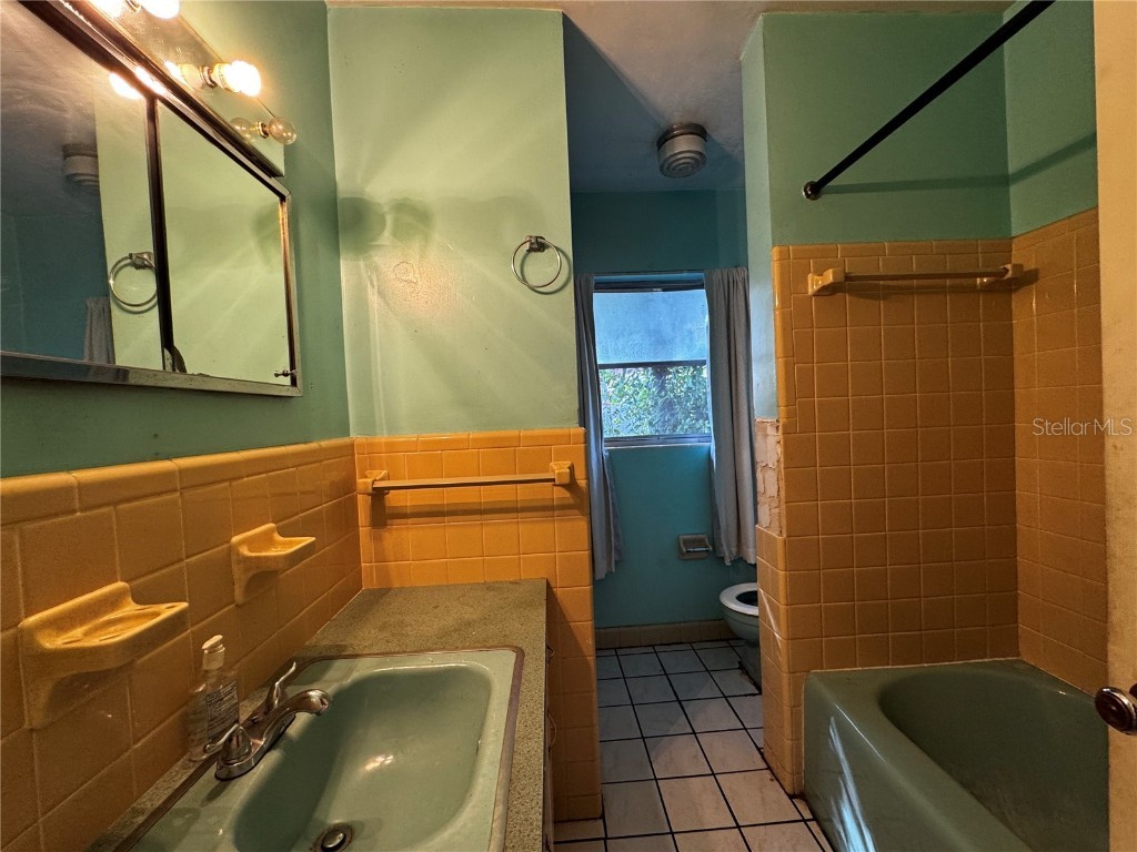 2506 Martinwood Drive Orlando FL 32808 O6351205 image14