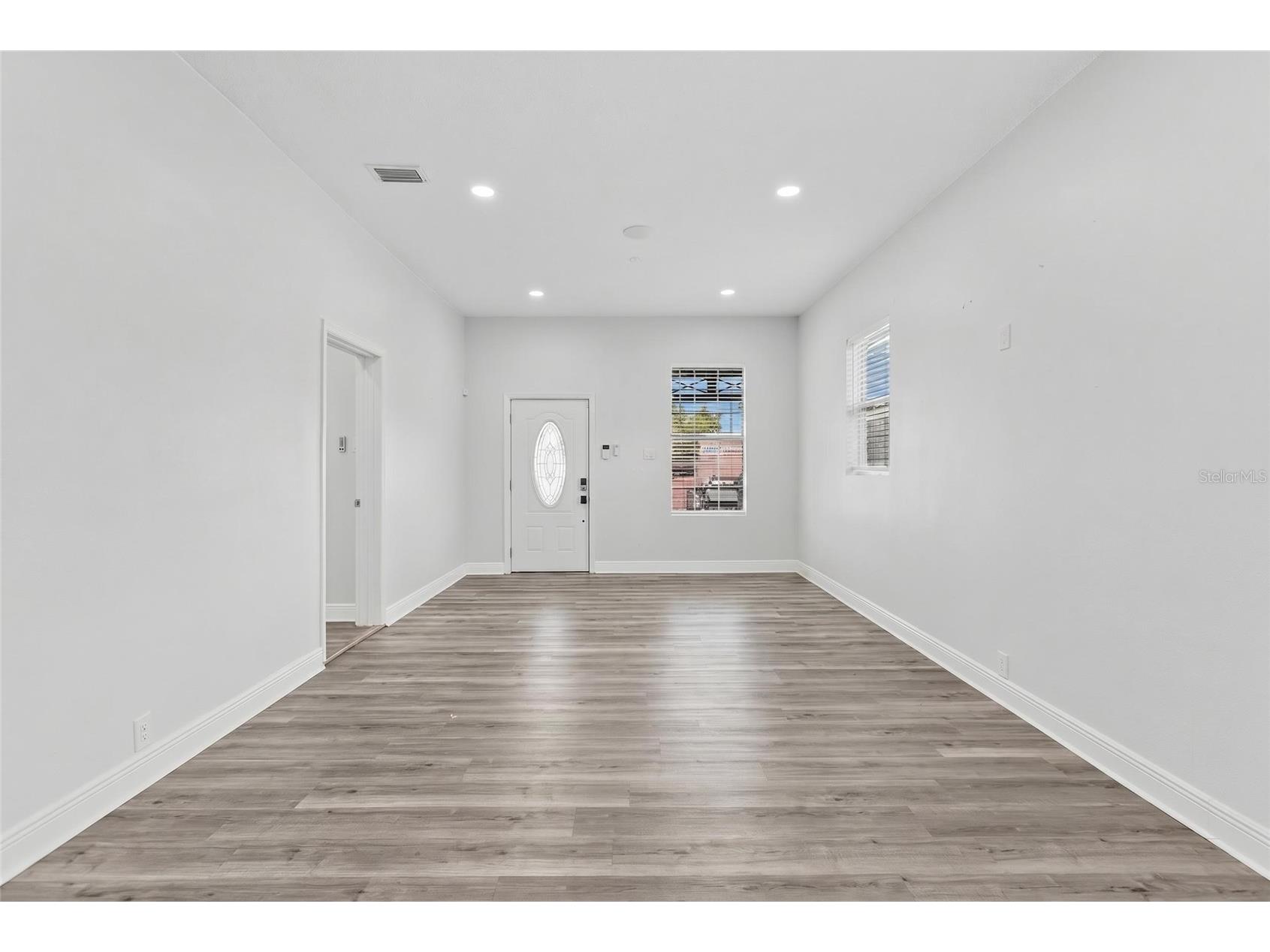 2506 W Main Street Tampa FL 33607 TB8524881 image4