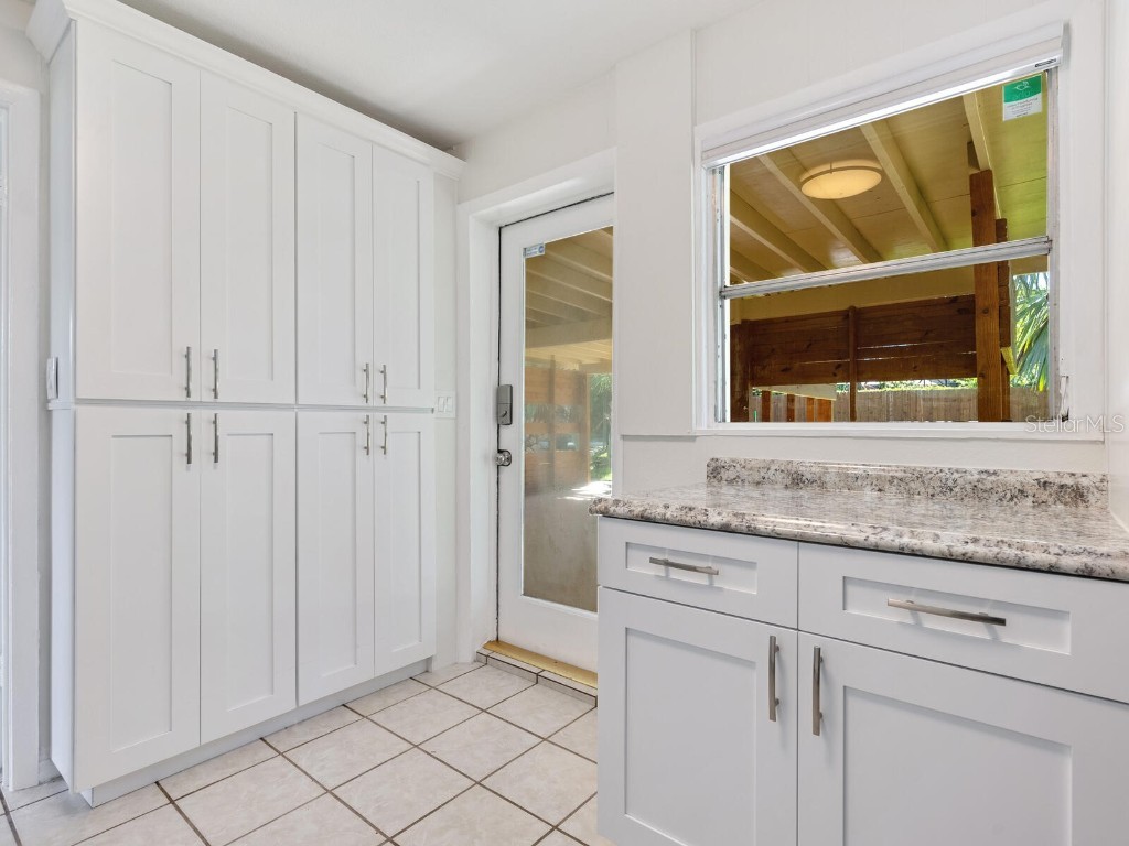 2506 Wilkinson Road Sarasota FL 34231 - PHILLIPPI CREEK A4658952 image11