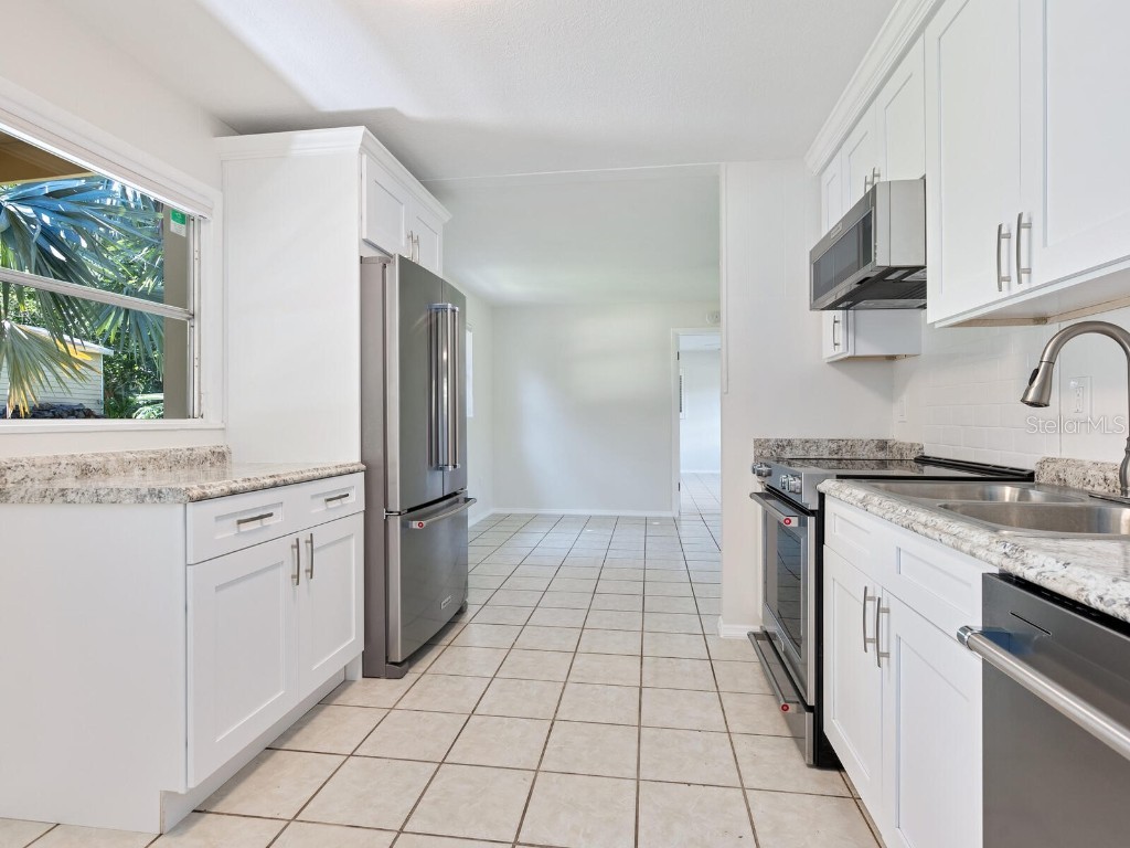 2506 Wilkinson Road Sarasota FL 34231 - PHILLIPPI CREEK A4658952 image12