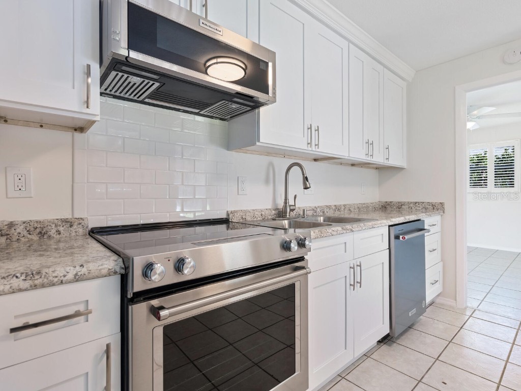 2506 Wilkinson Road Sarasota FL 34231 - PHILLIPPI CREEK A4658952 image13