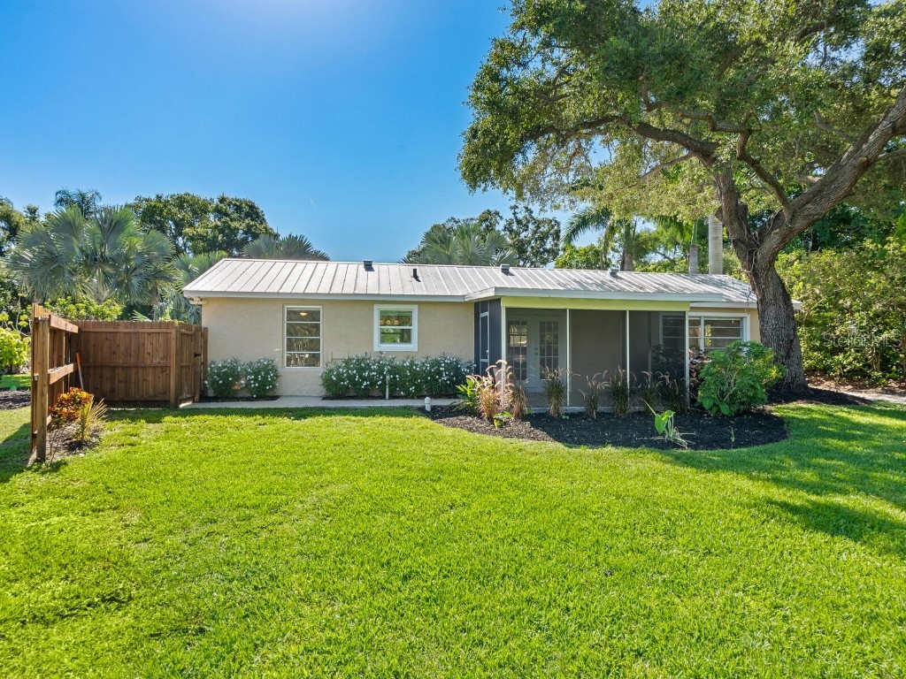 2506 Wilkinson Road Sarasota FL 34231 - PHILLIPPI CREEK A4658952 image3