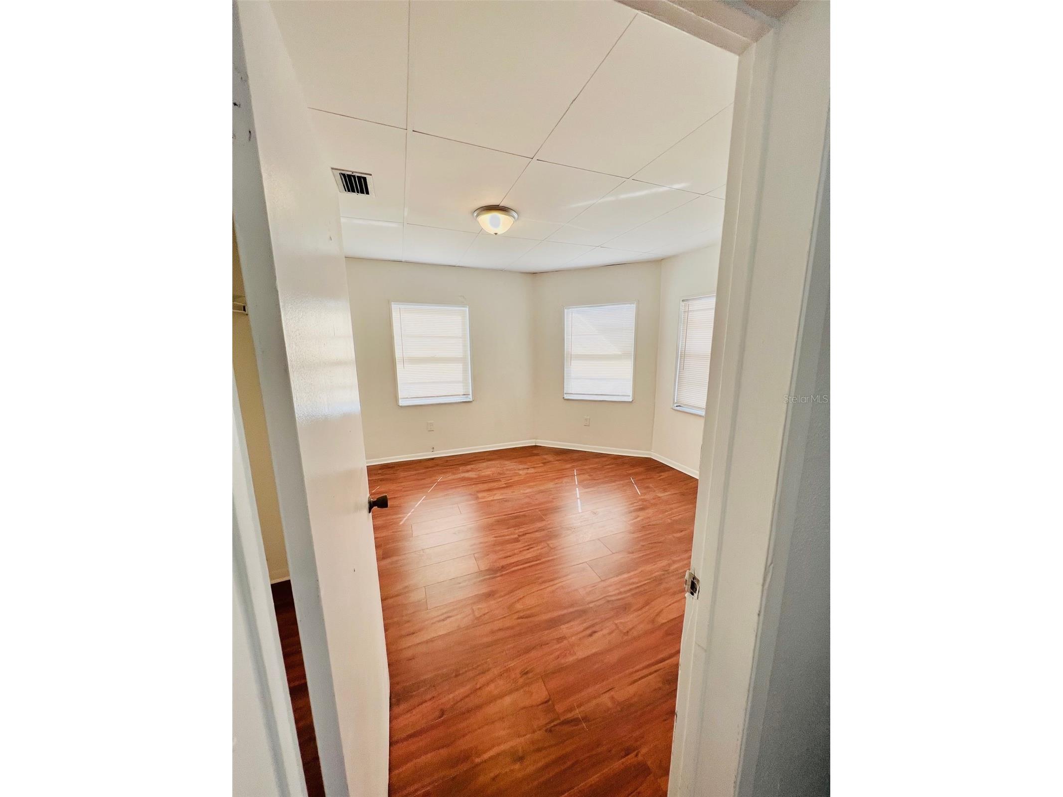 2507 Armenia Tampa FL 33607 TB8482896 image3