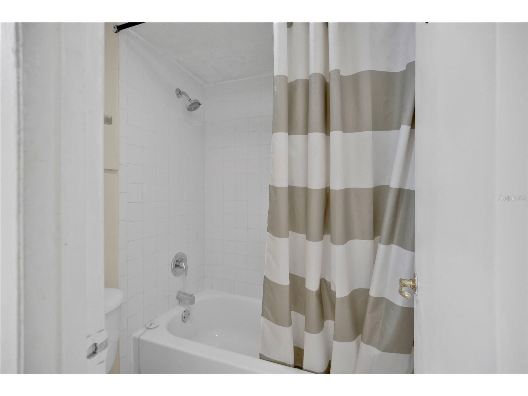 2507 N Alafaya Trail #10 Orlando FL 32826 O6390224 image17