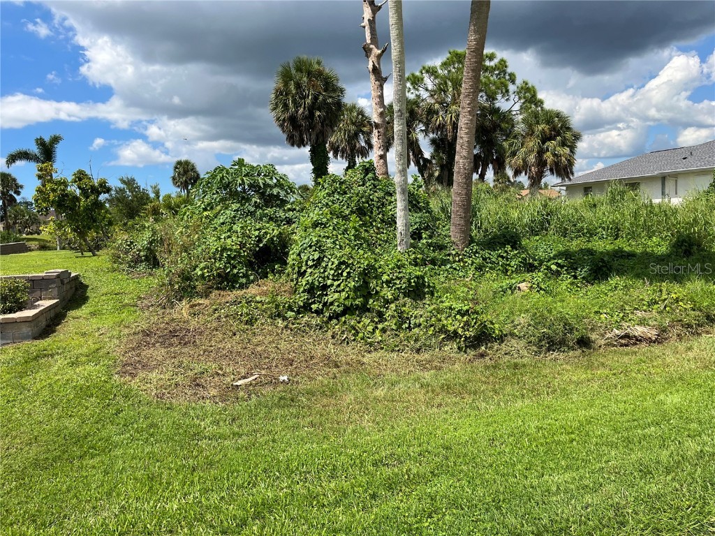 2507 Quail Terrace Port Charlotte FL 33981 - HERON WATERWAY D6132412 image1