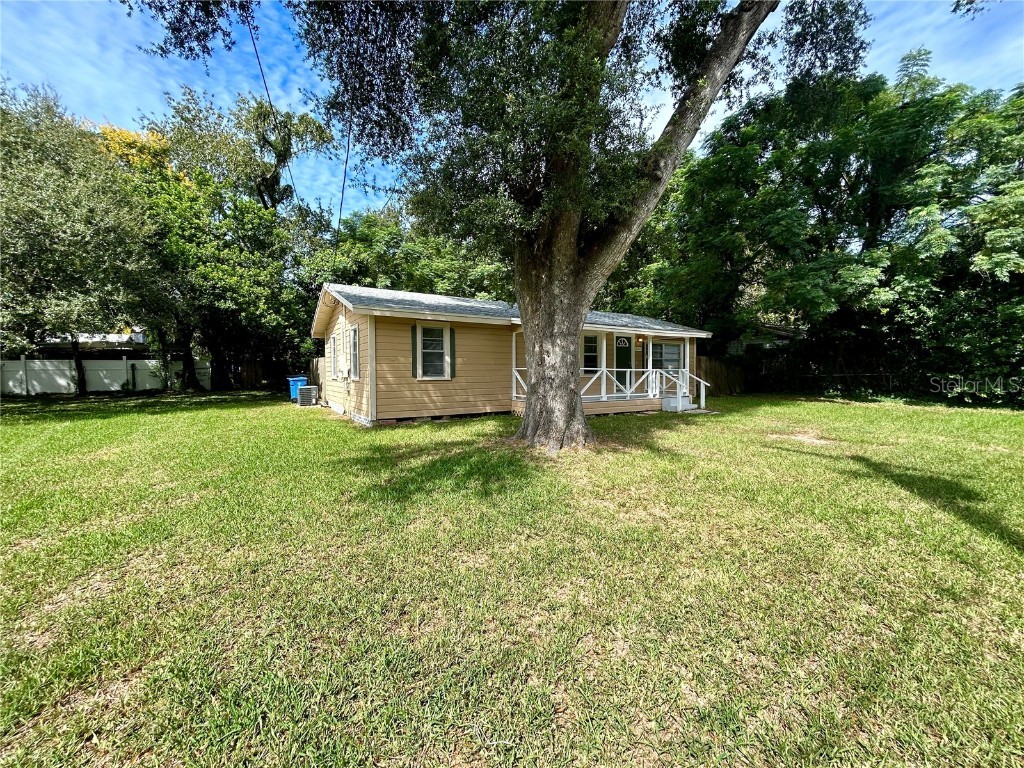 2507 S Lenna Avenue Seffner FL 33584 TB8446351 image3