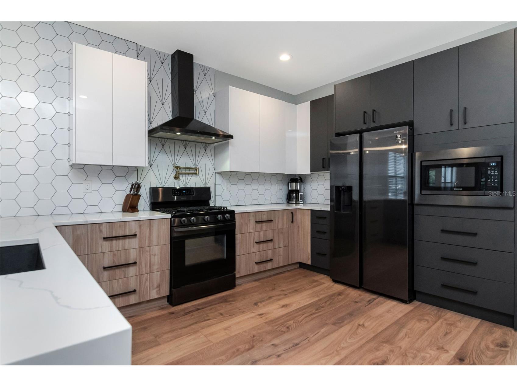 2507 W Gray Street Tampa FL 33609 TB8520491 image11