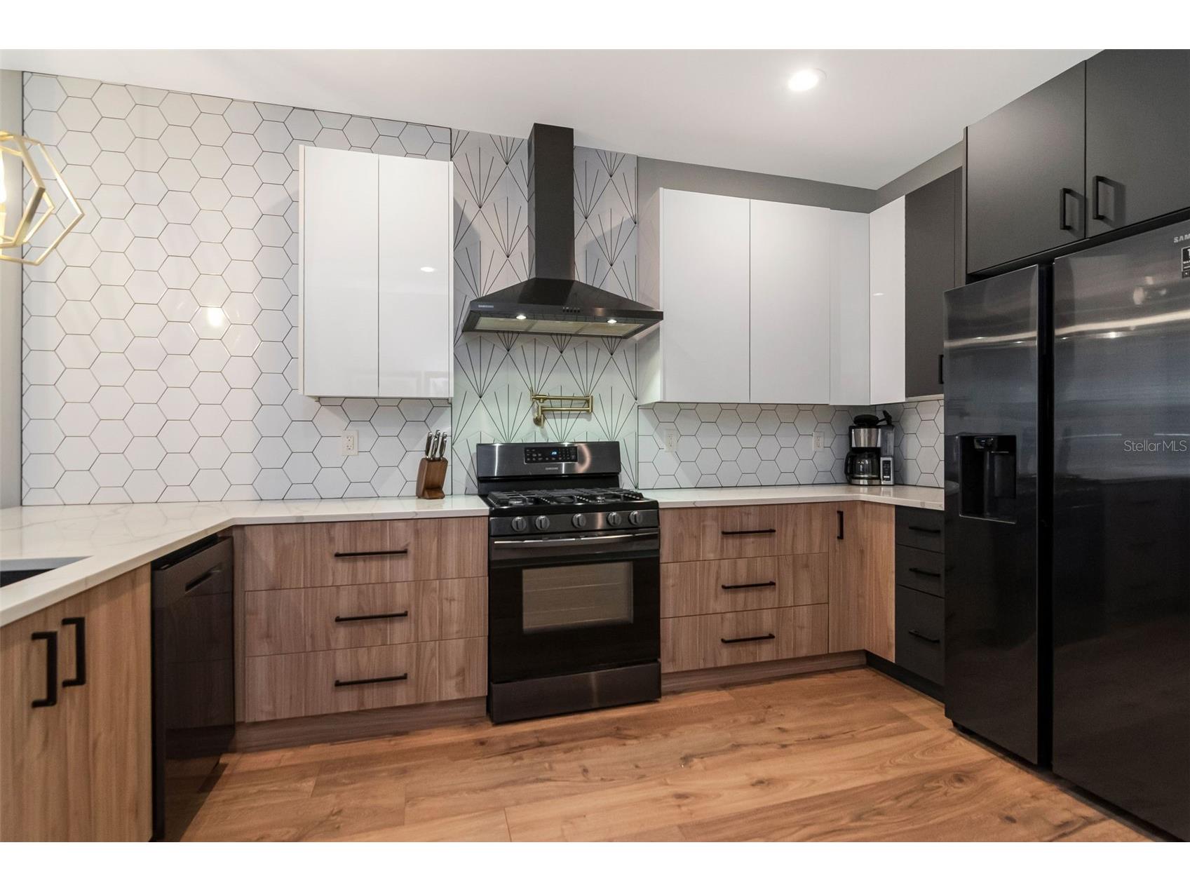 2507 W Gray Street Tampa FL 33609 TB8520491 image12