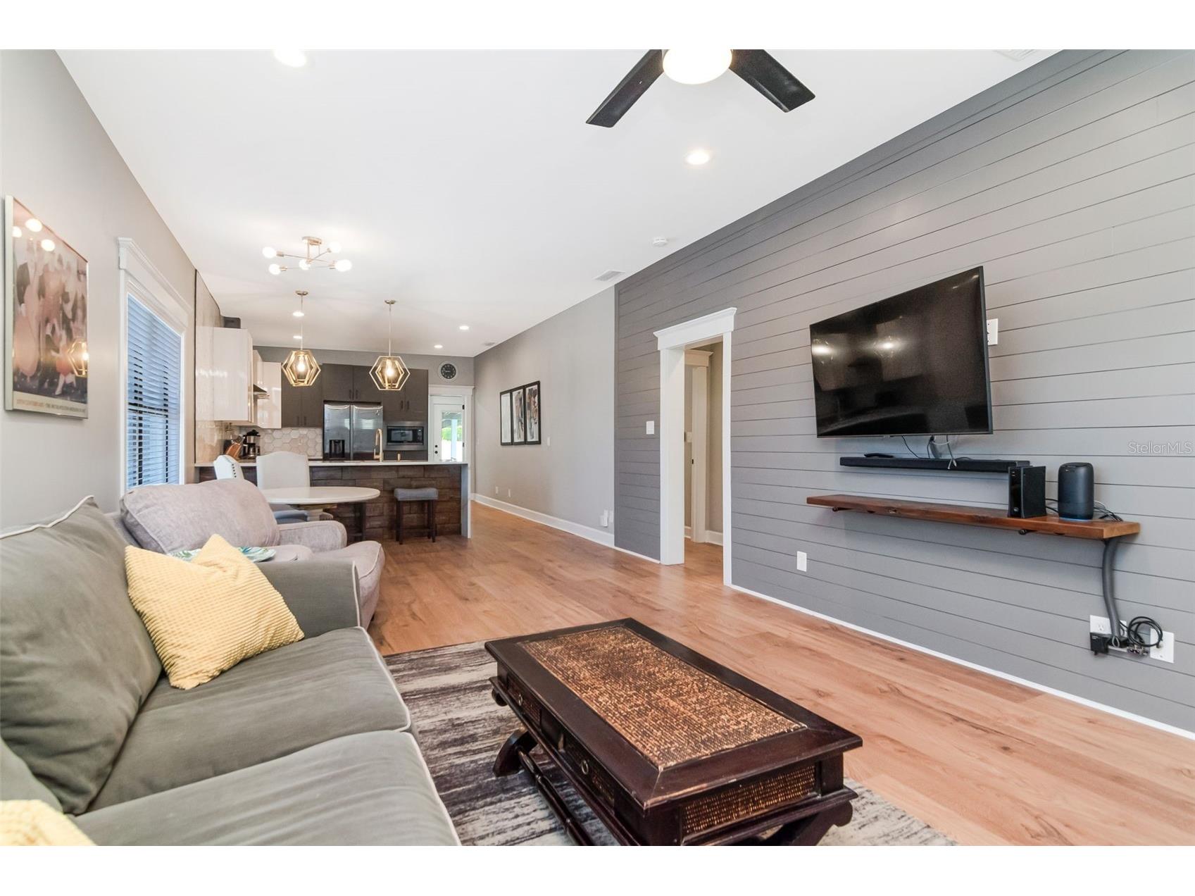 2507 W Gray Street Tampa FL 33609 TB8520491 image5