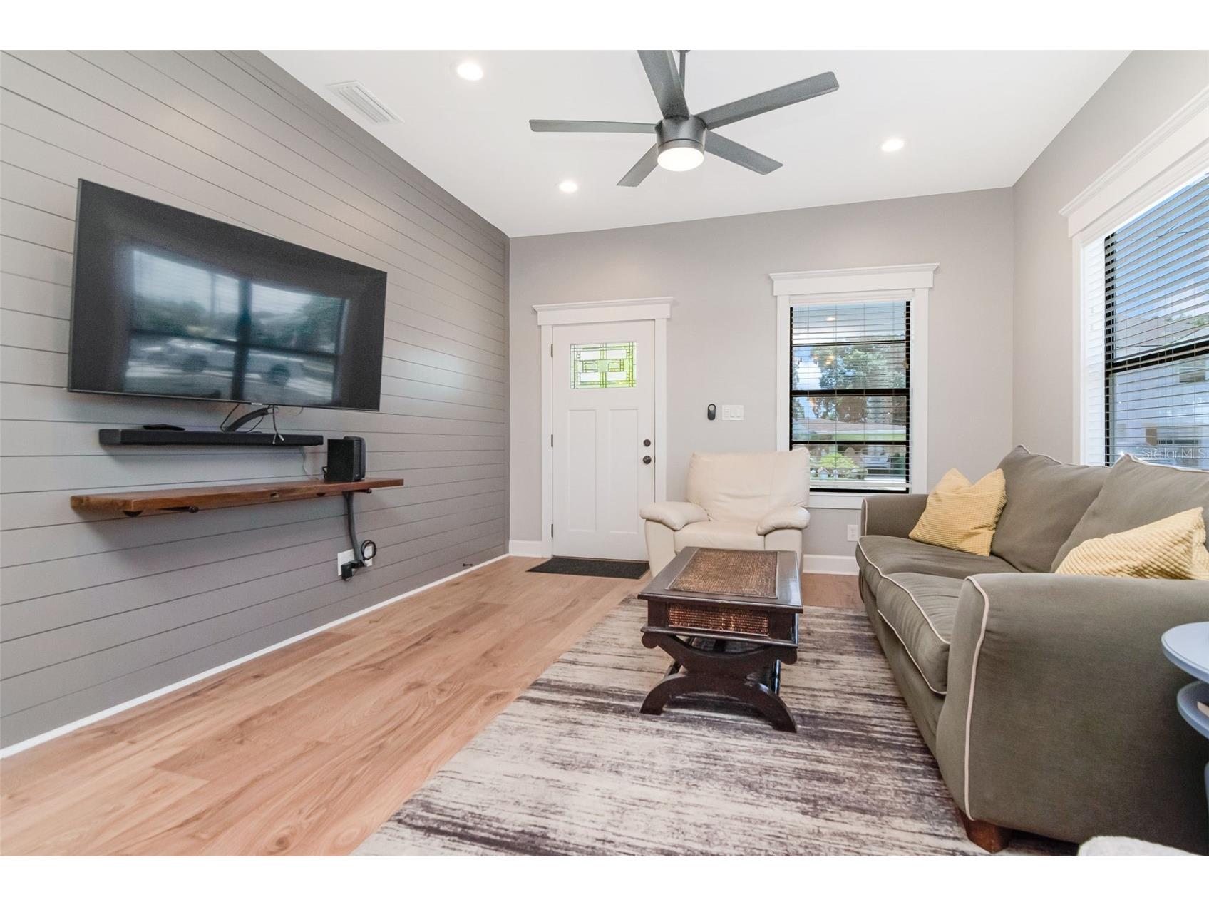 2507 W Gray Street Tampa FL 33609 TB8520491 image7