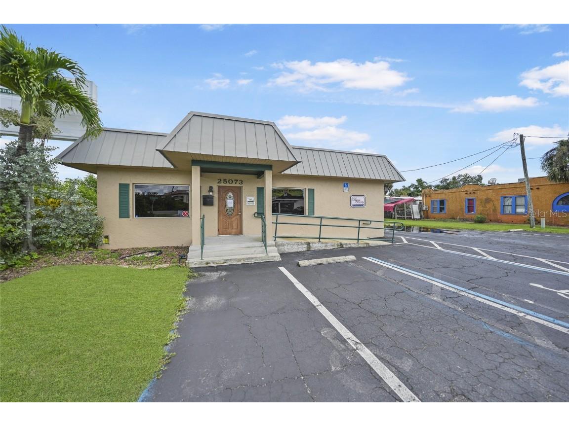 25073 Marion Avenue Punta Gorda FL 33950 D6138024 image1