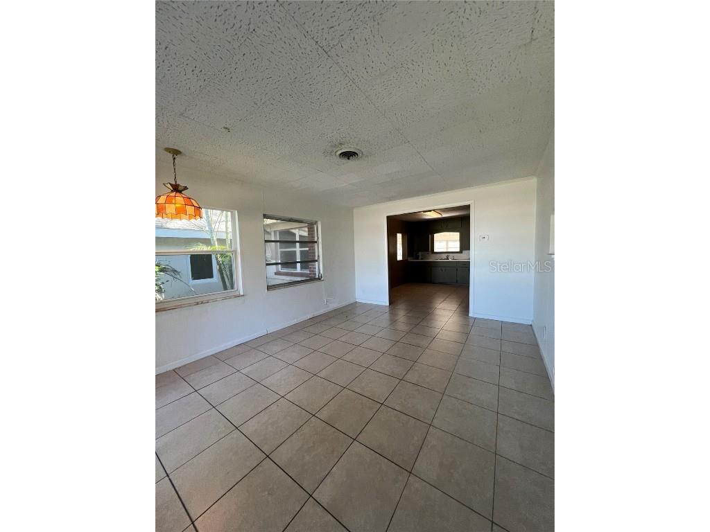 2508 50th Avenue N Saint Petersburg FL 33714 TB8334269 image23