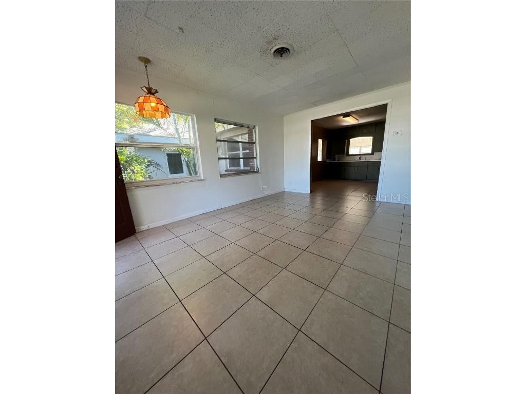 2508 50th Avenue N Saint Petersburg FL 33714 TB8334269 image24