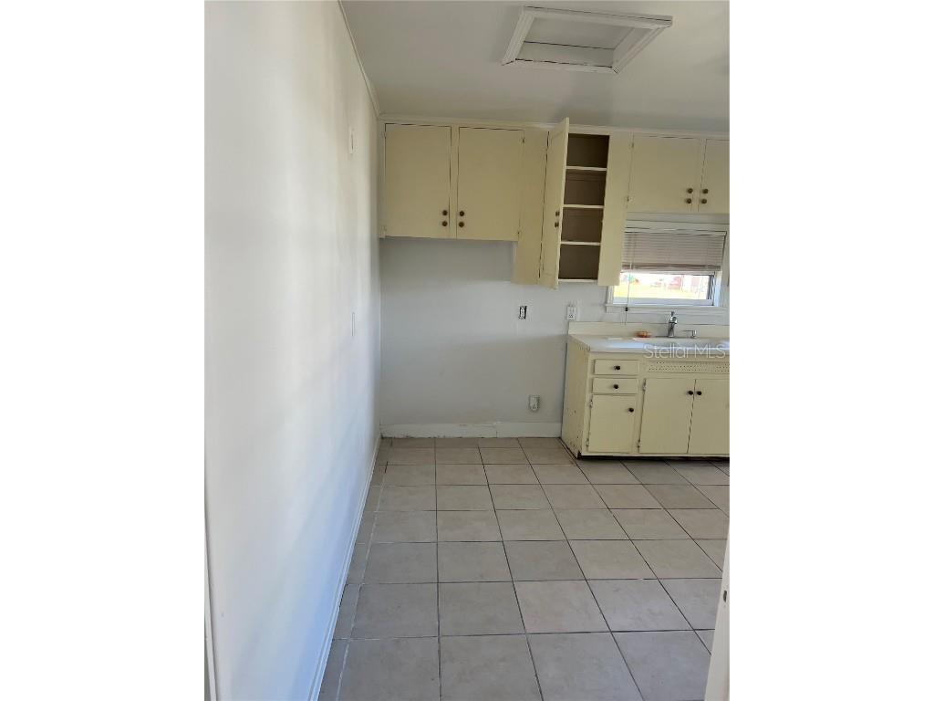 2508 50th Avenue N Saint Petersburg FL 33714 TB8334269 image50