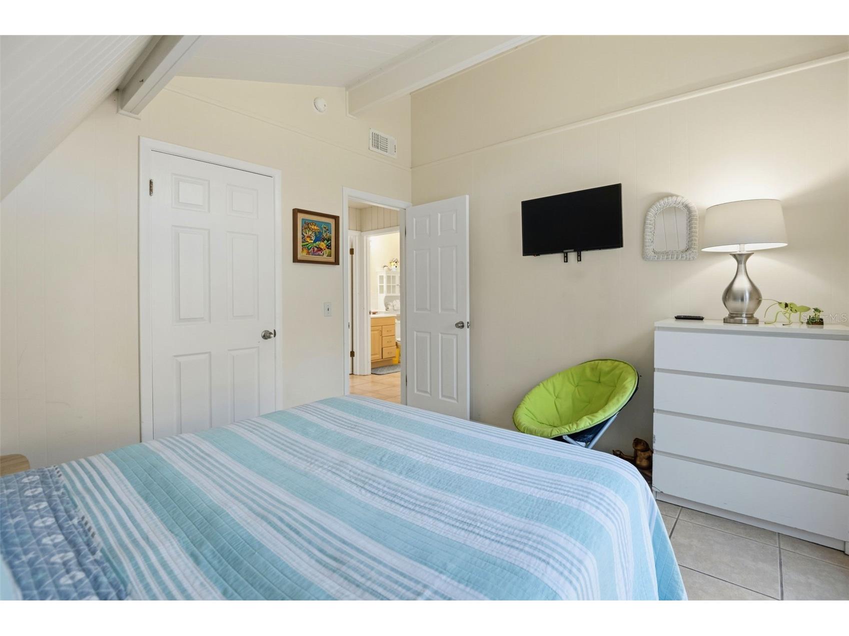 2508 Avenue B Bradenton Beach FL 34217 TB8496107 image16