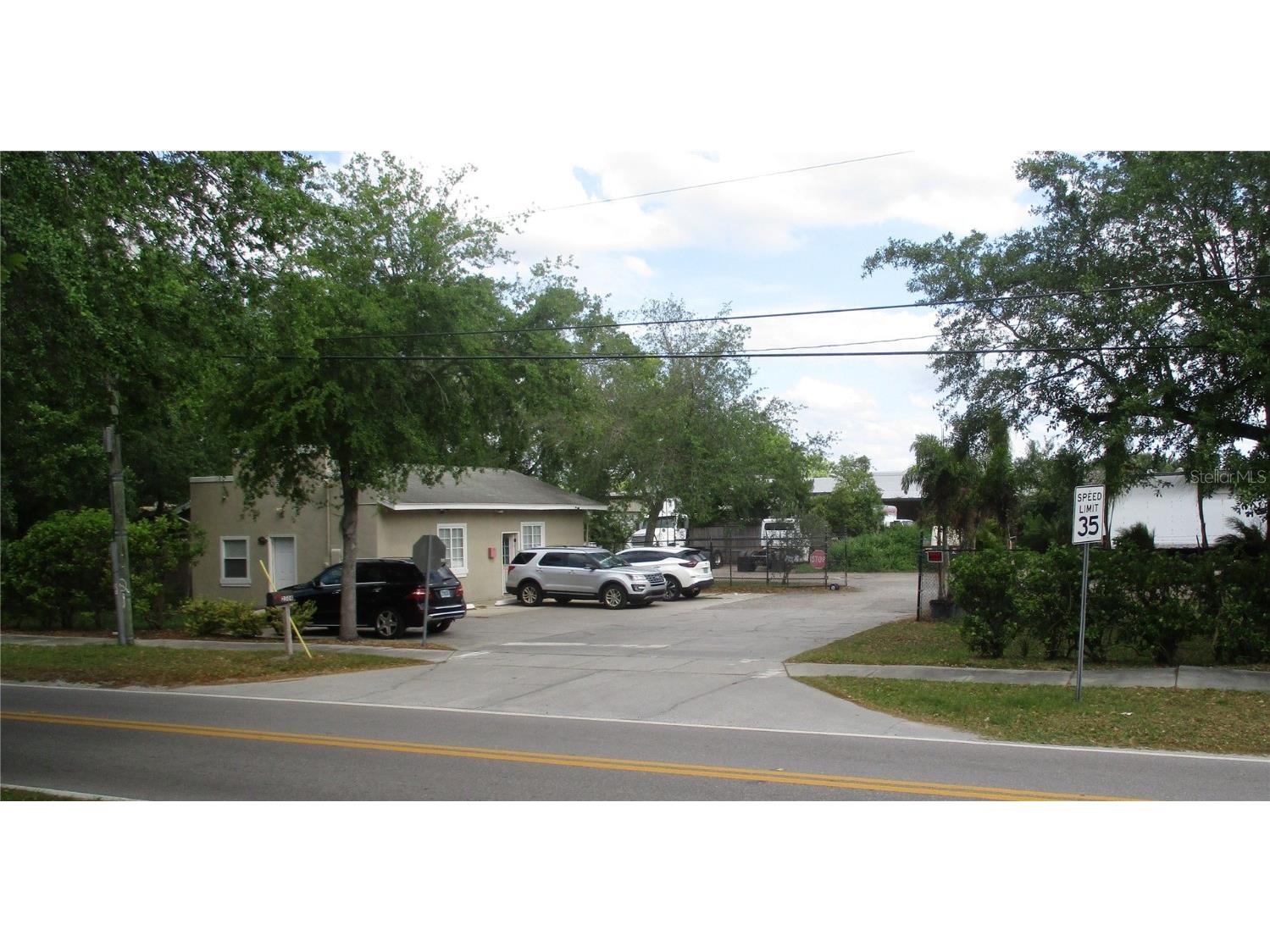 2508 Country Club Road Sanford FL 32771 V4941893 image1