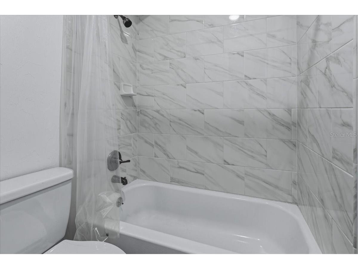 2508 SW 35th Place #D19 Gainesville FL 32608 GC537143 image12