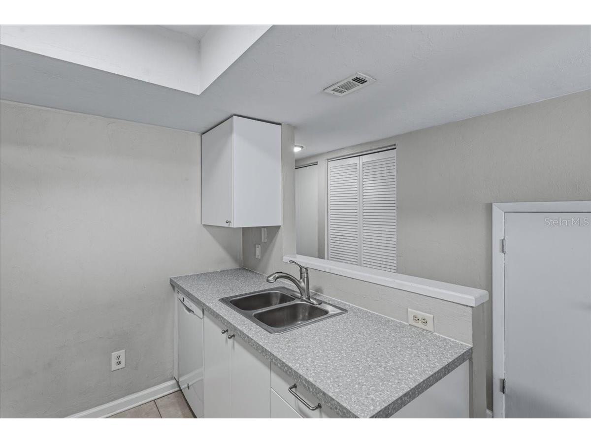 2508 SW 35th Place #D19 Gainesville FL 32608 GC537143 image9