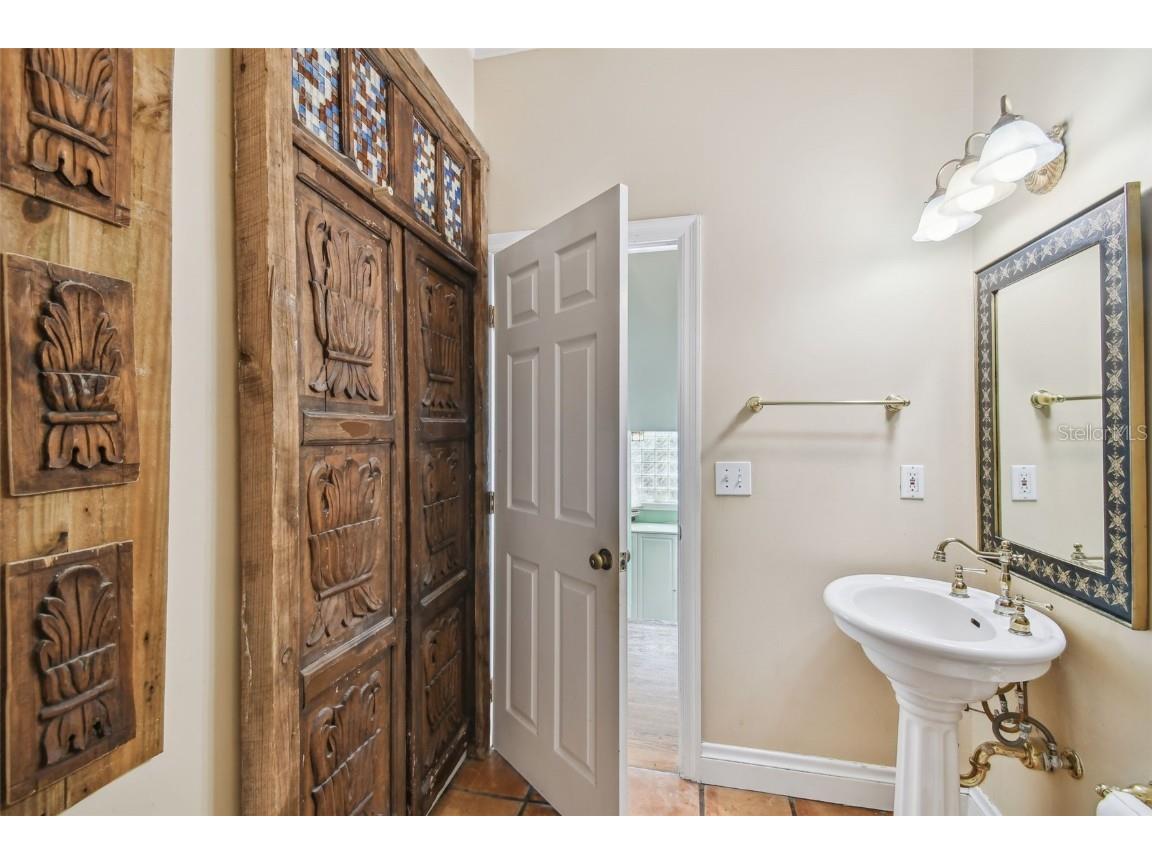 2508 W Shell Point Road Tampa FL 33611 TB8349053 image19