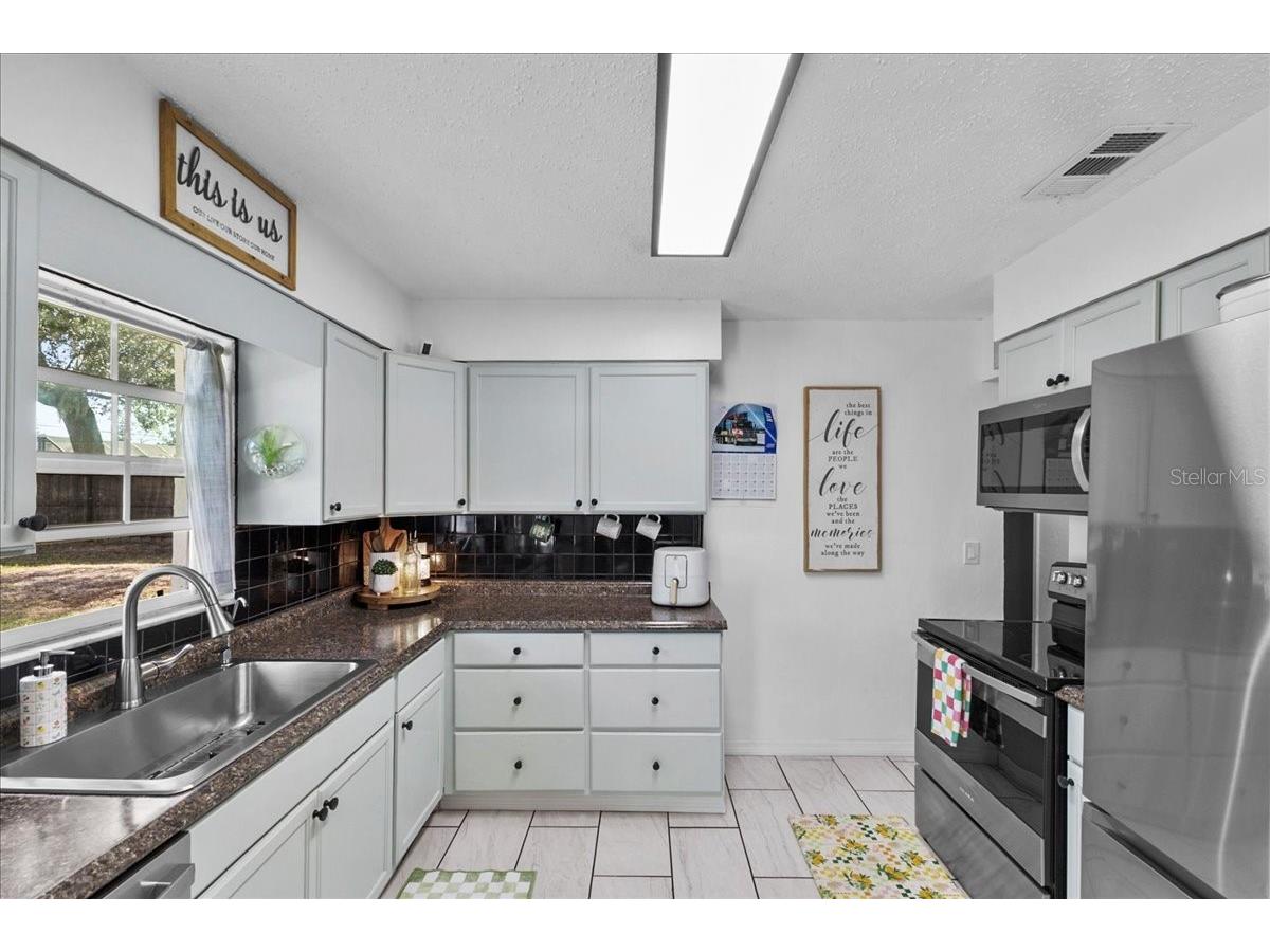 2509 Tamarind Edgewater FL 32141 NS1087075 image6