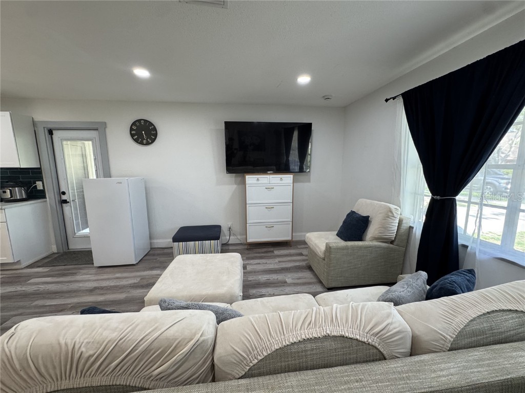 2509 Thornbrook Place Tampa FL 33618 TB8400520 image14